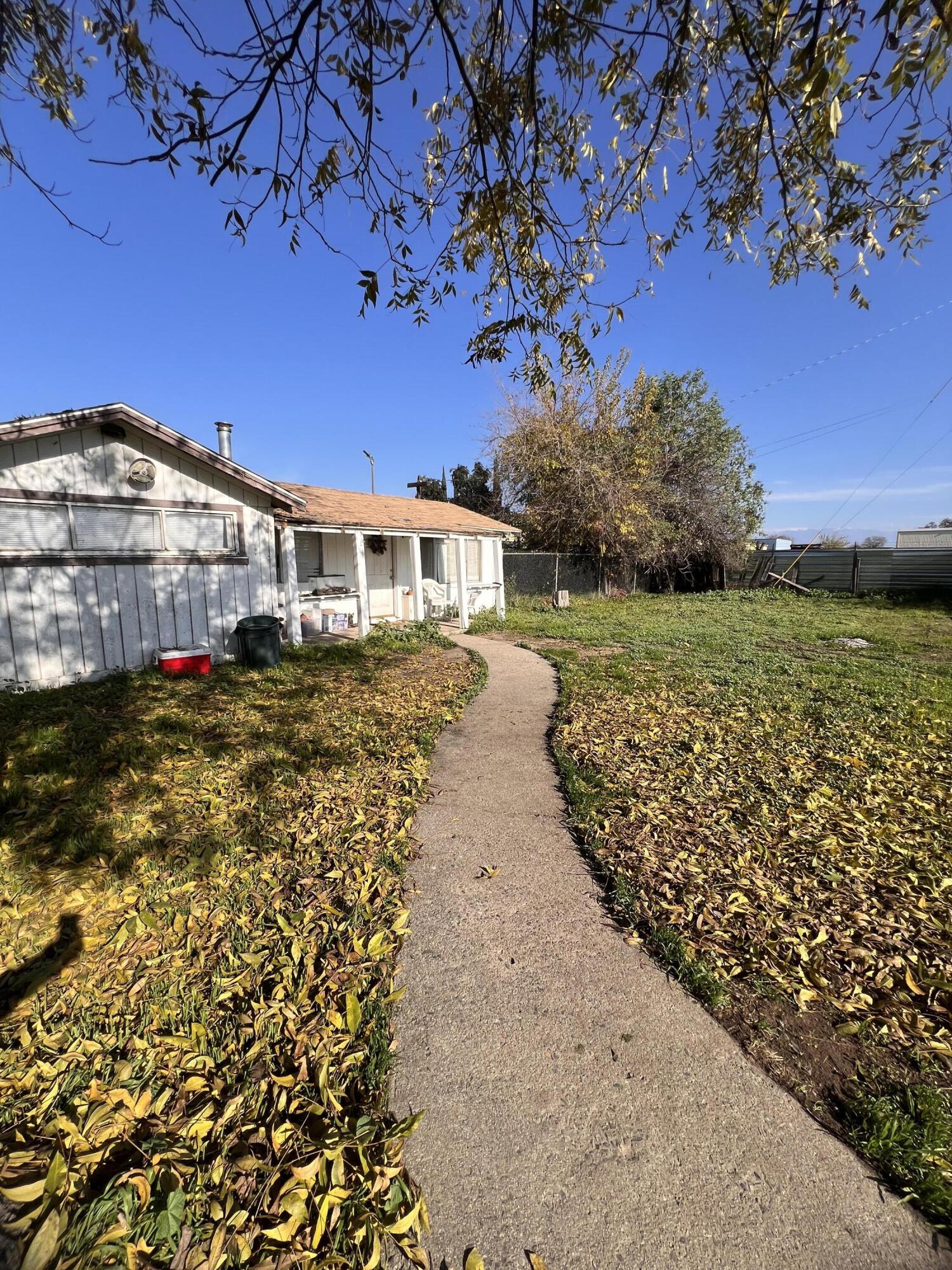 1736 E Mineral King Ave, Visalia, CA 93292