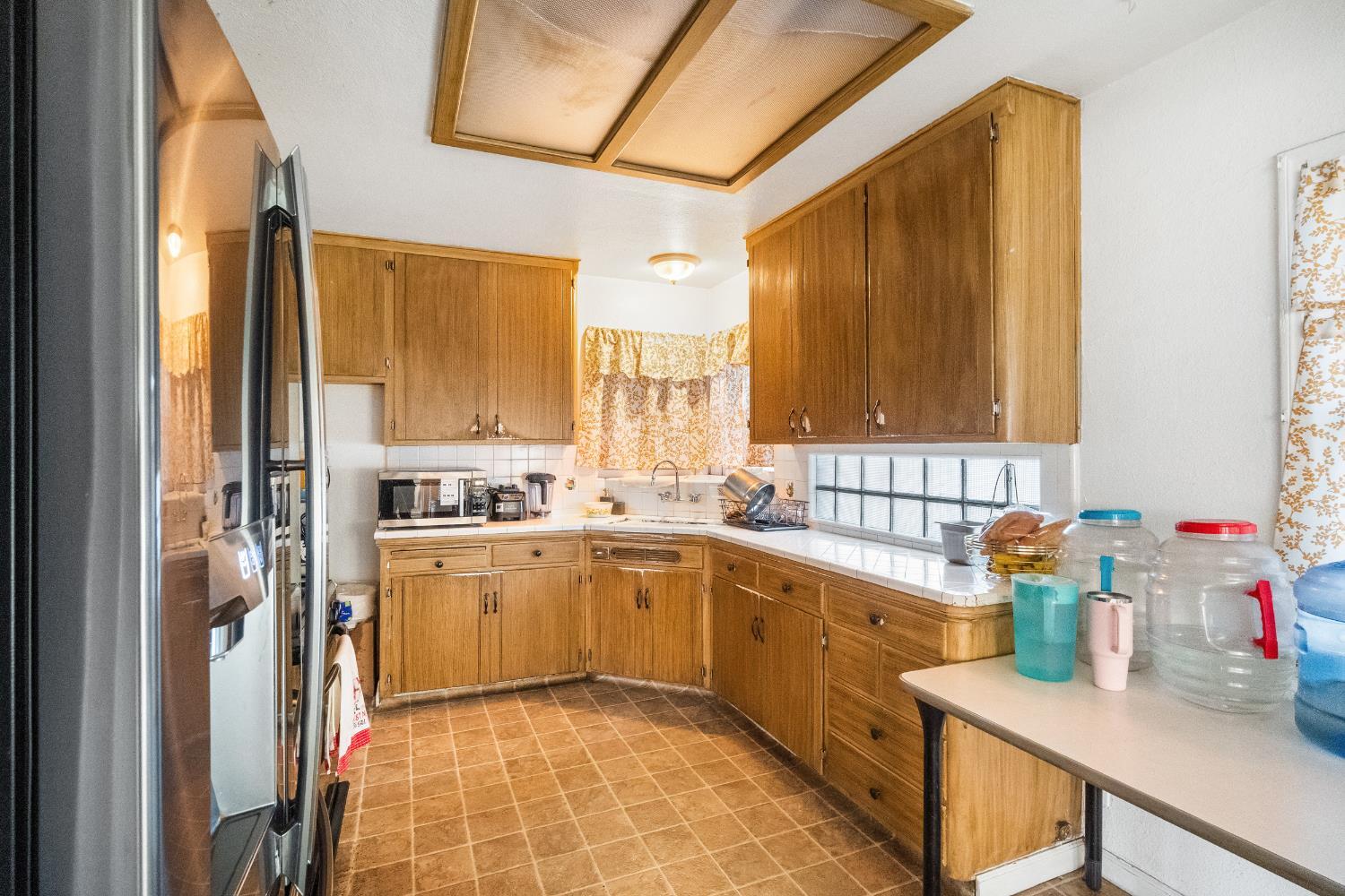 505 W Lamona Ave, Fresno, CA 93728