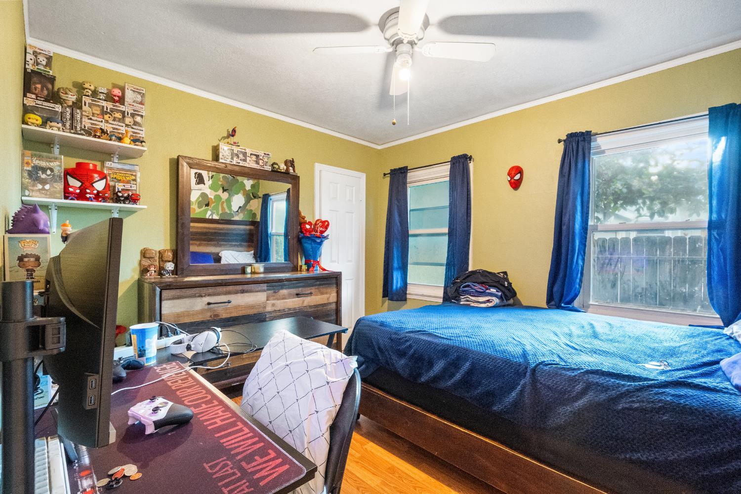 505 W Lamona Ave, Fresno, CA 93728