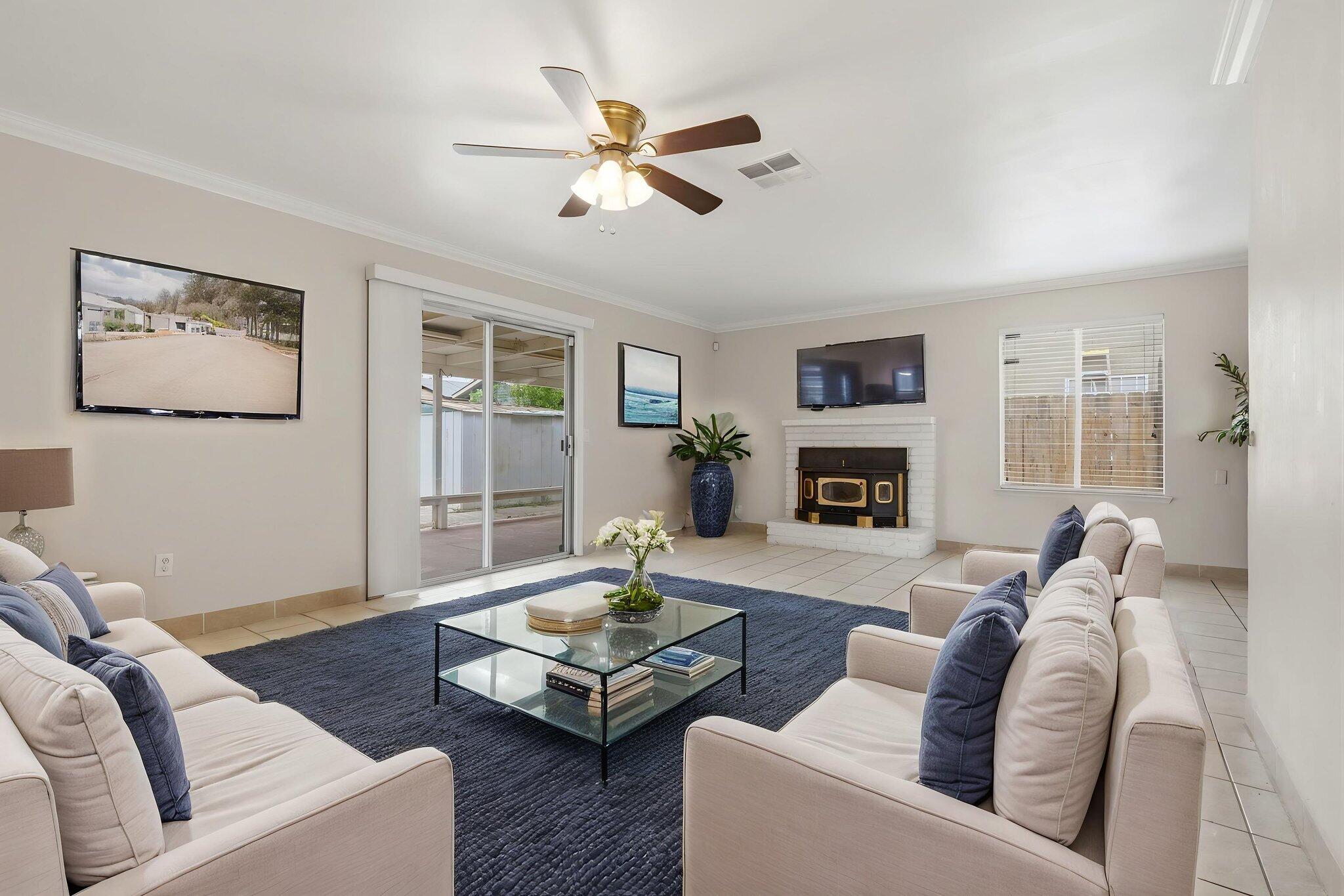 1911 N Giddings, Visalia, CA 93291