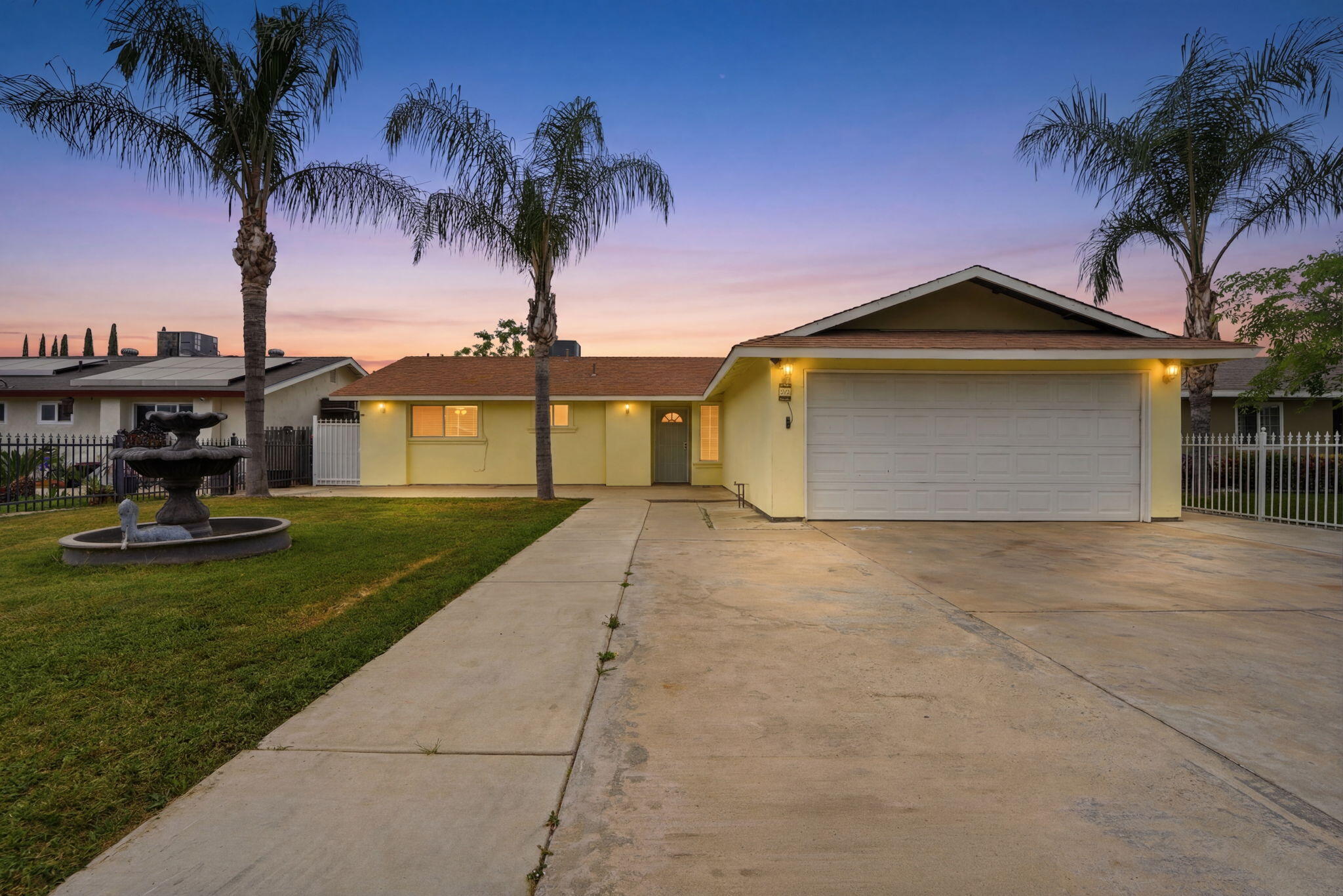 1911 N Giddings, Visalia, CA 93291