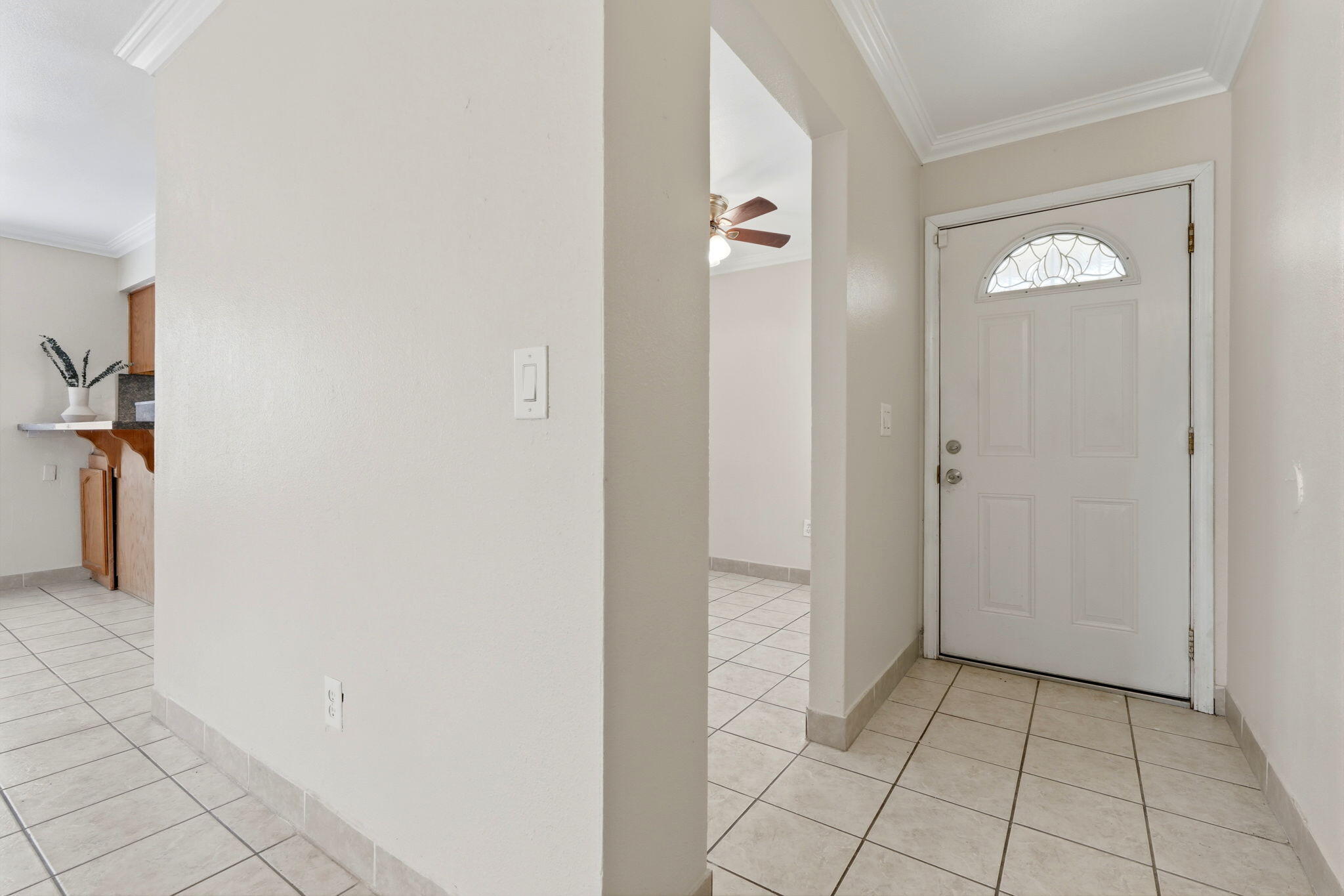 1911 N Giddings, Visalia, CA 93291