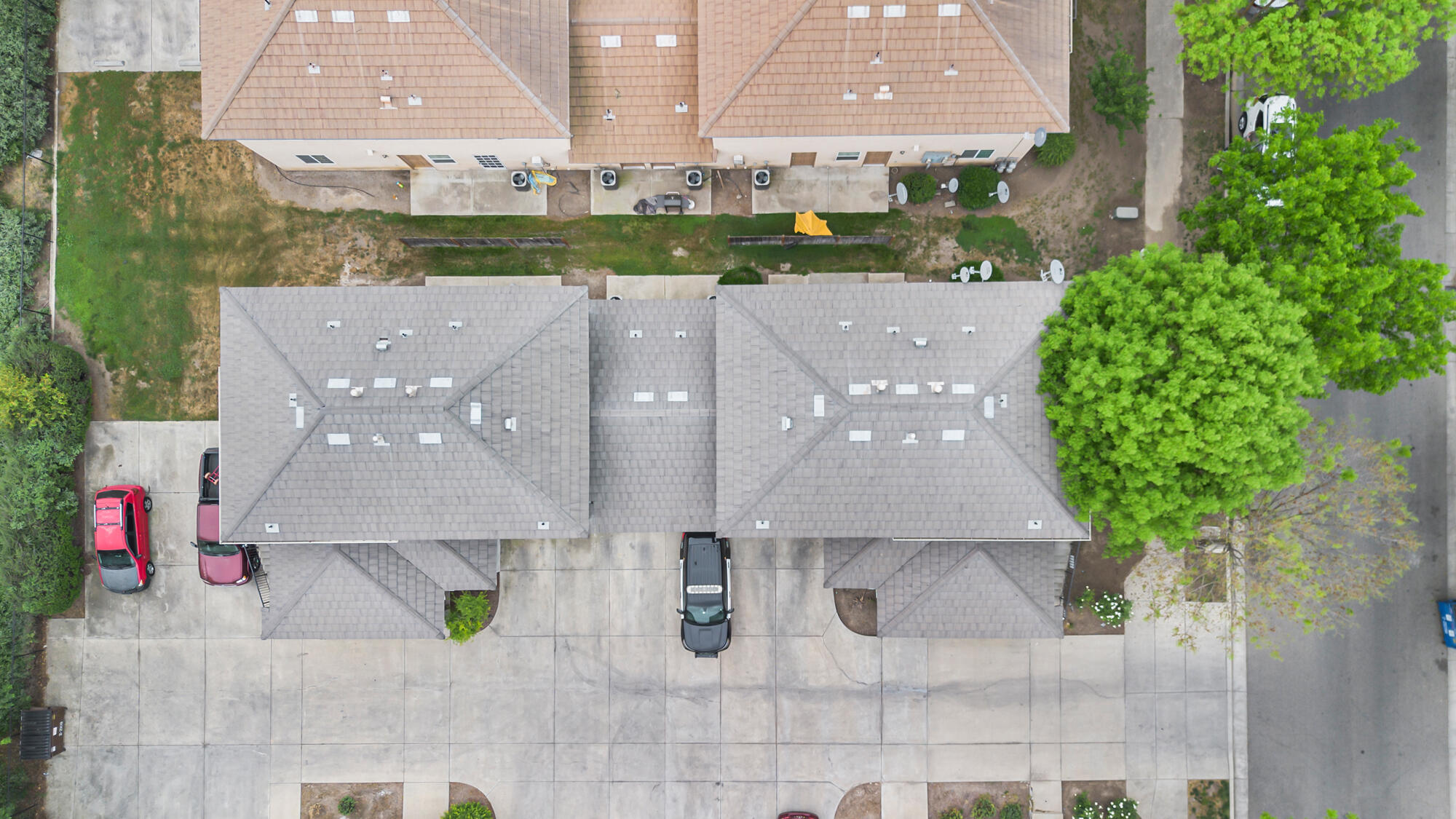 2241 W Lark Ave, Visalia, CA 93291