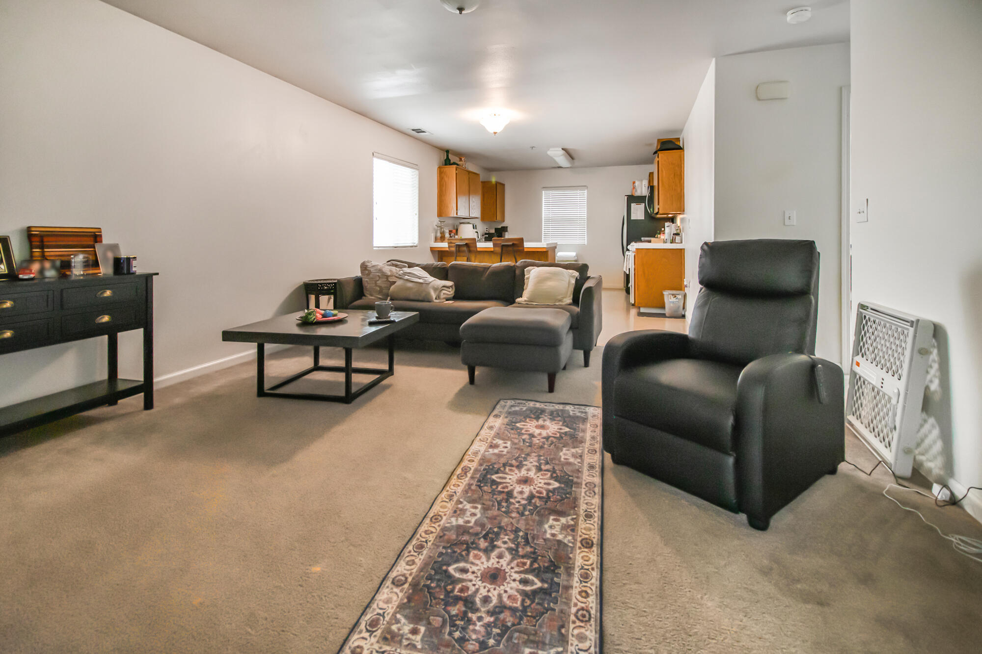 2241 W Lark Ave, Visalia, CA 93291