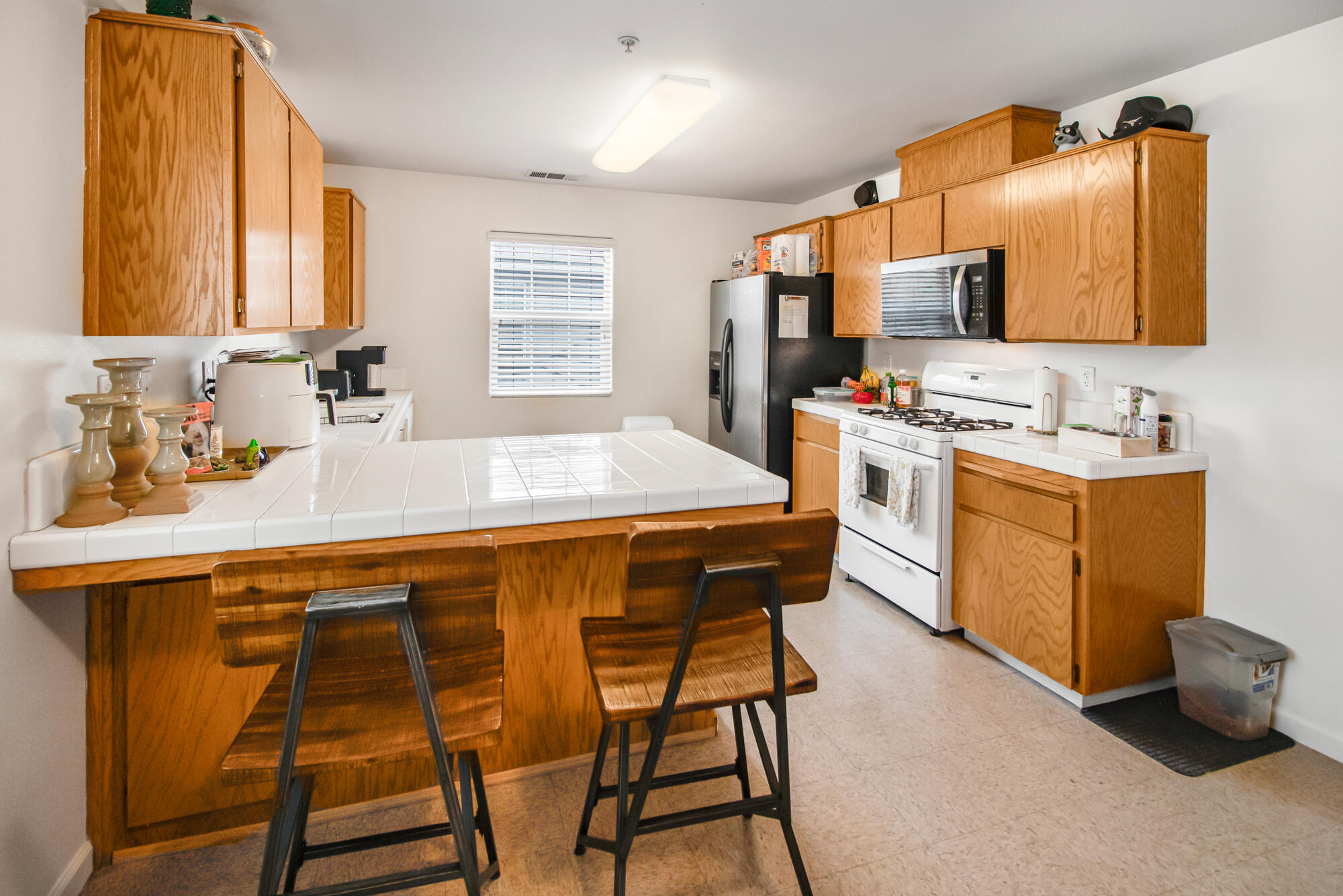 2241 W Lark Ave, Visalia, CA 93291