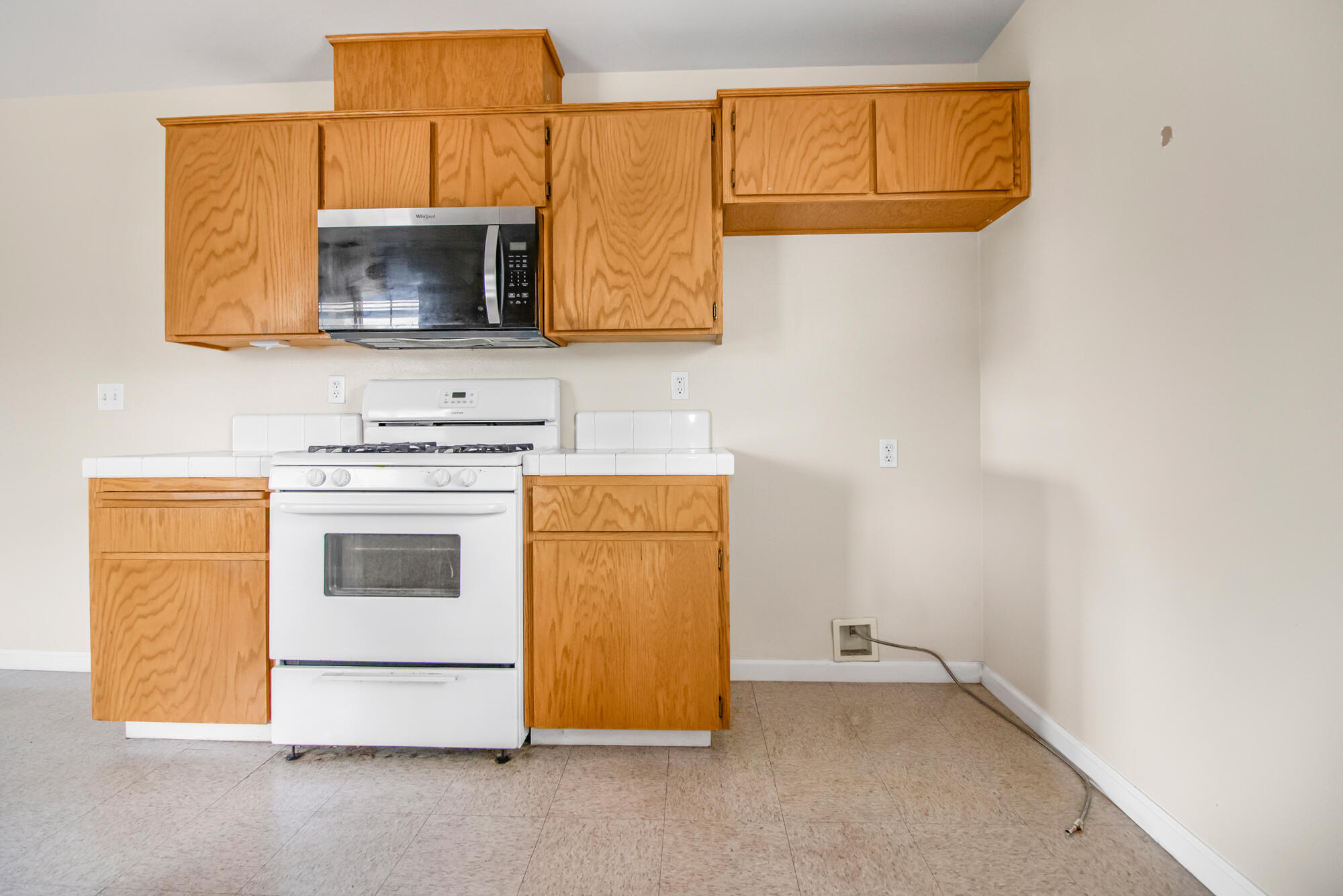 2241 W Lark Ave, Visalia, CA 93291