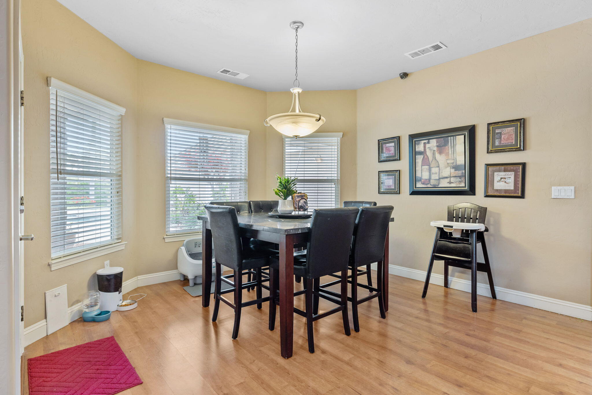 1928 S Shirk Rd, Visalia, CA 93277