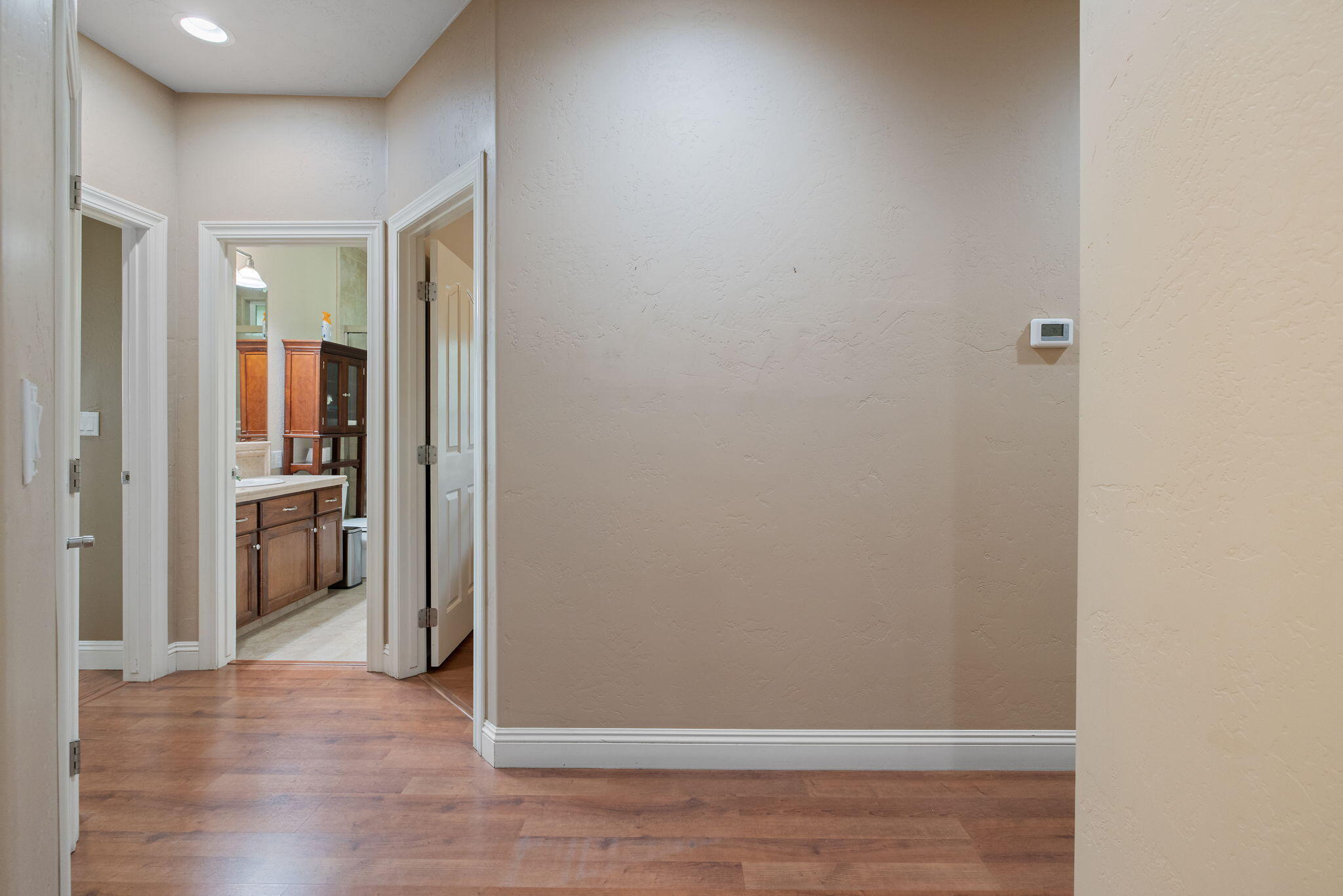 1928 S Shirk Rd, Visalia, CA 93277