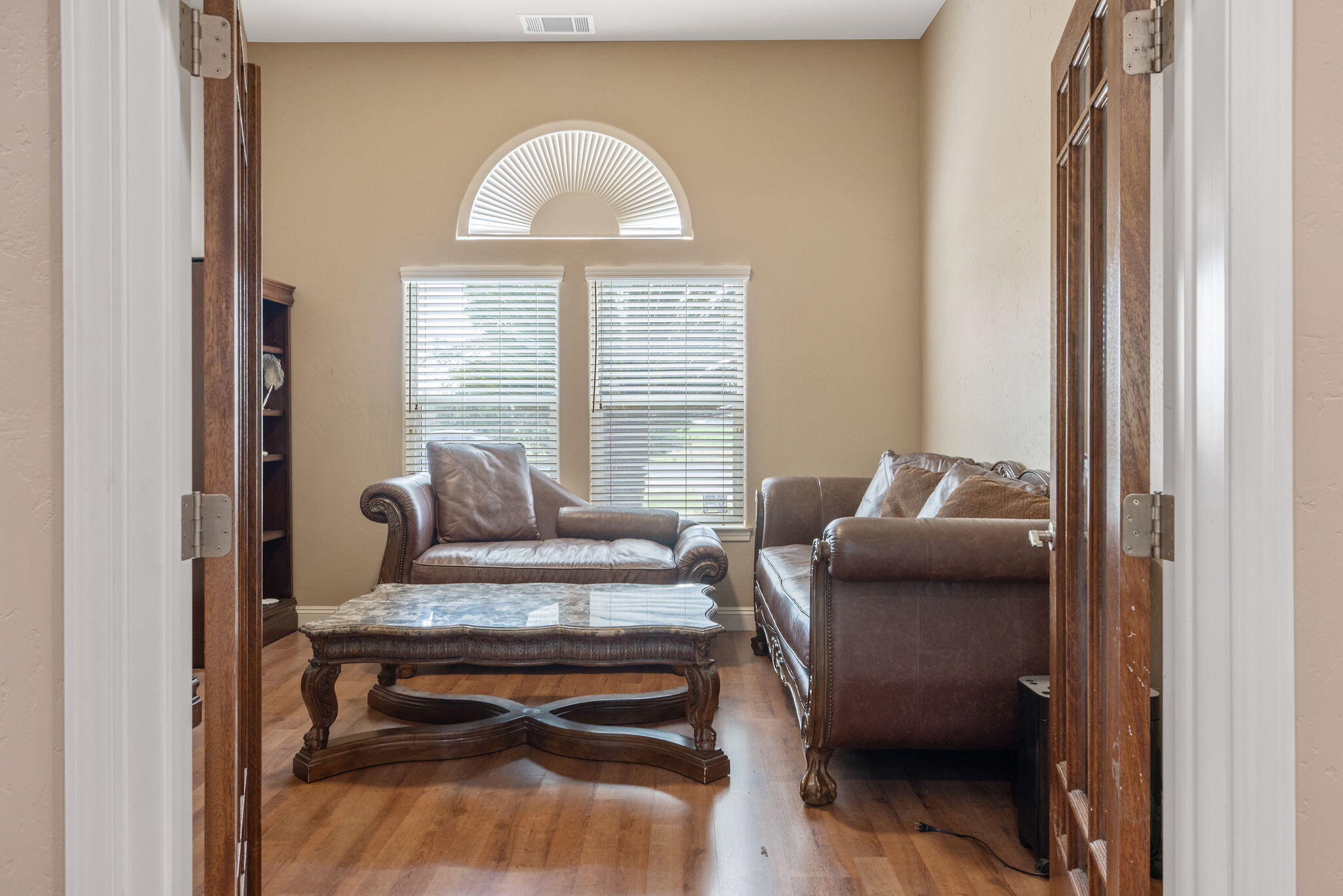 1928 S Shirk Rd, Visalia, CA 93277