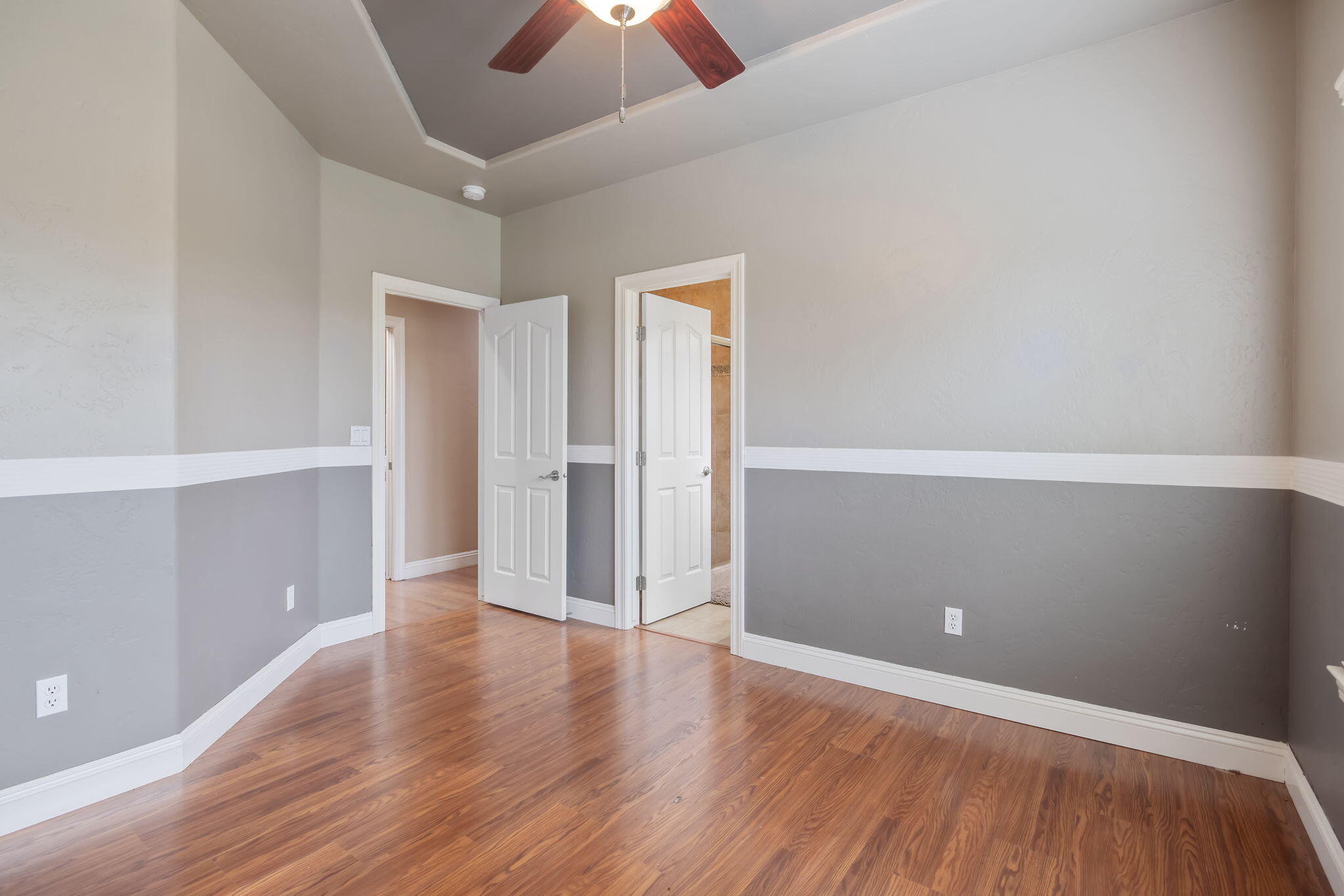 1928 S Shirk Rd, Visalia, CA 93277