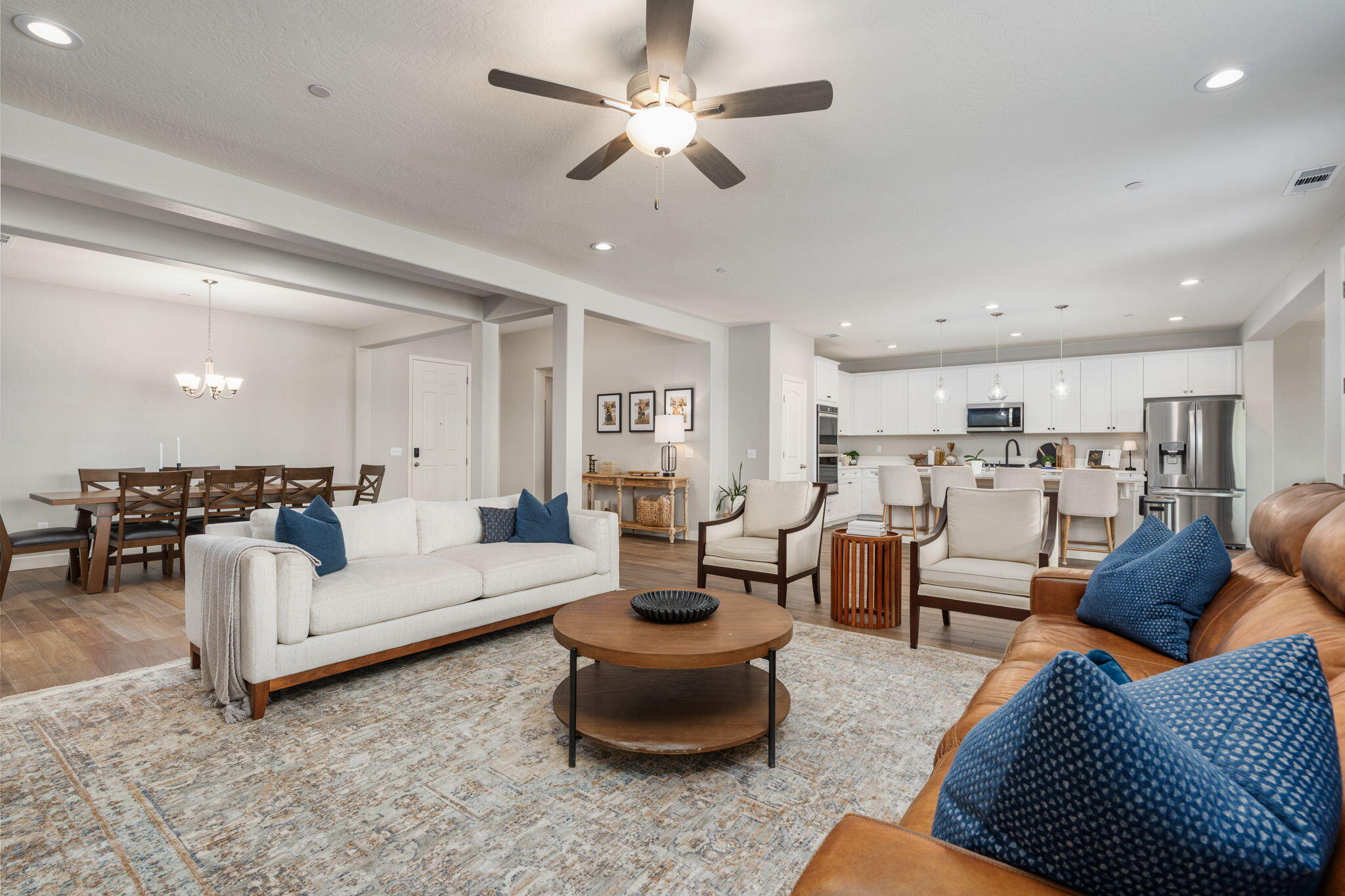 3428 N Crenshaw Ct, Visalia, CA 93291