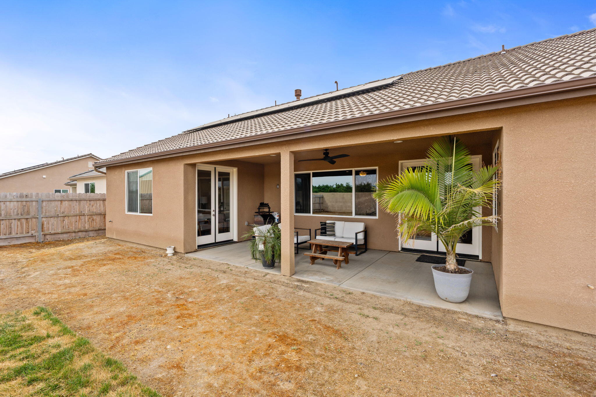 3428 N Crenshaw Ct, Visalia, CA 93291