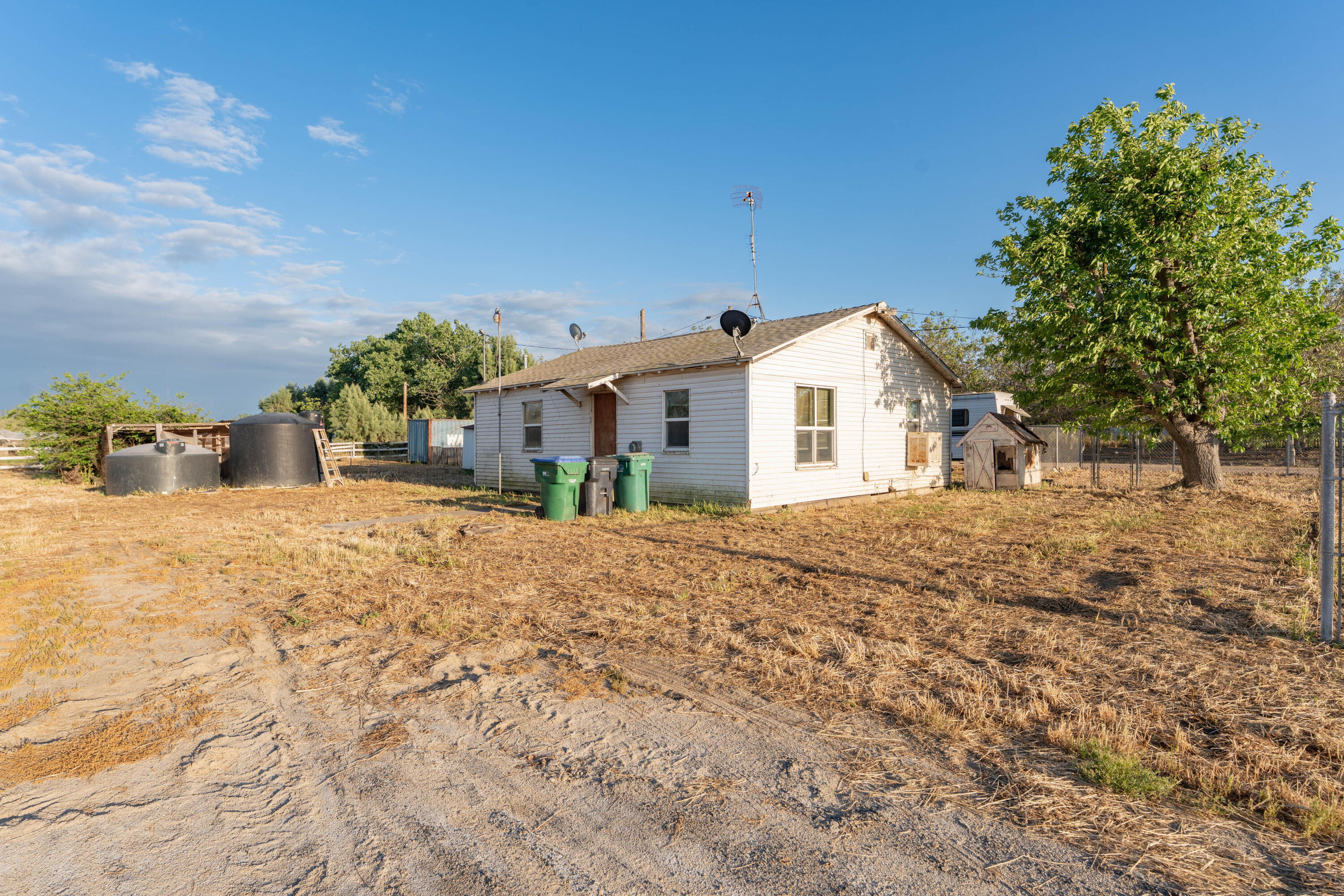 22756 Road 180, Lindsay, CA 93247