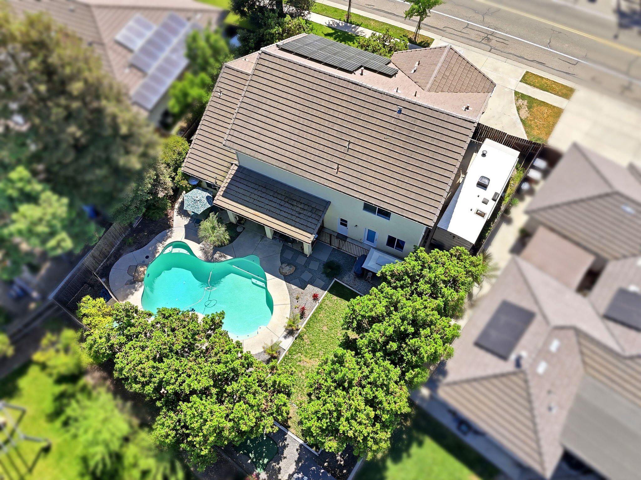 1240 Hillcrest Ave, Tulare, CA 93274