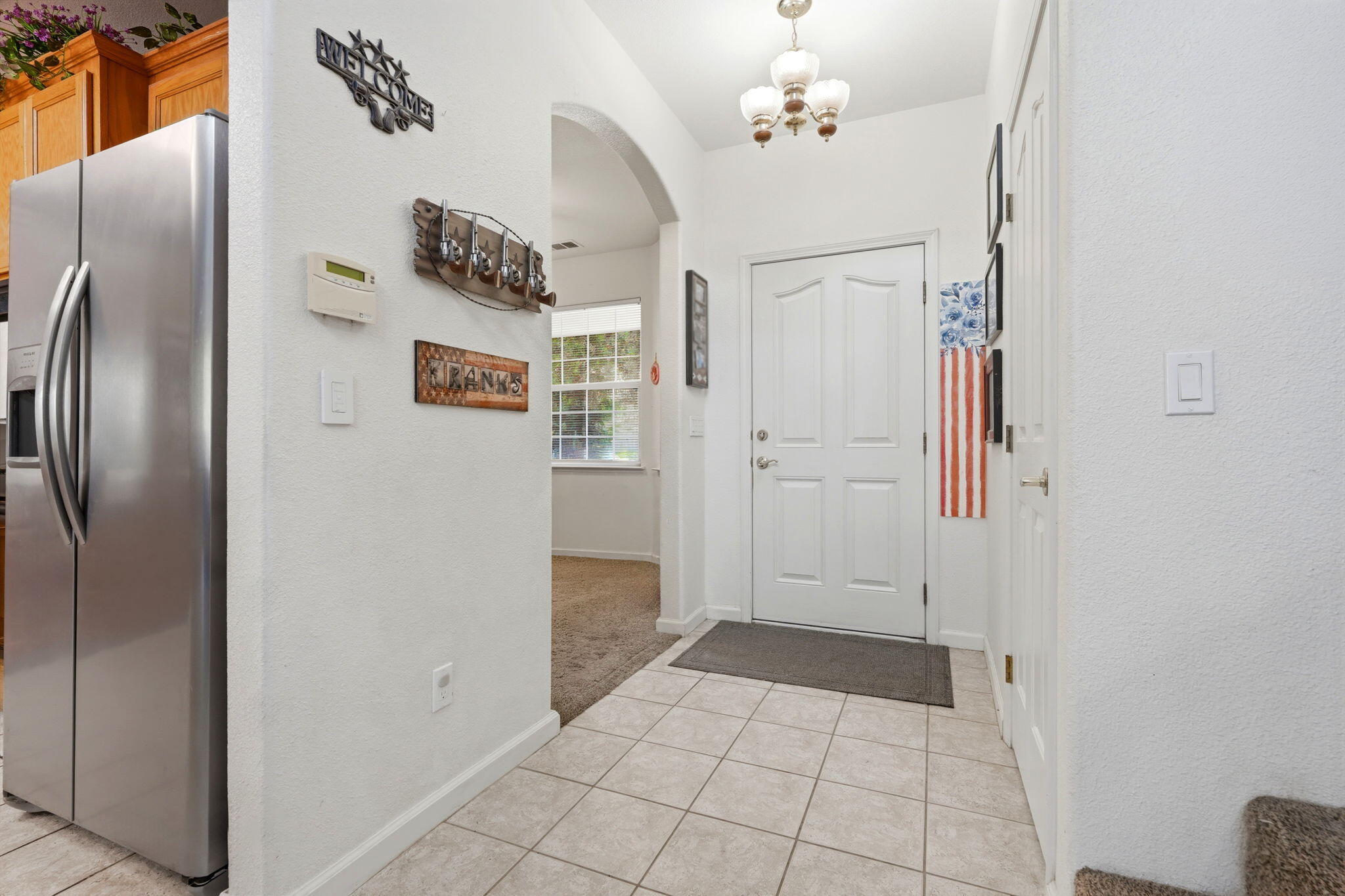 1240 Hillcrest Ave, Tulare, CA 93274