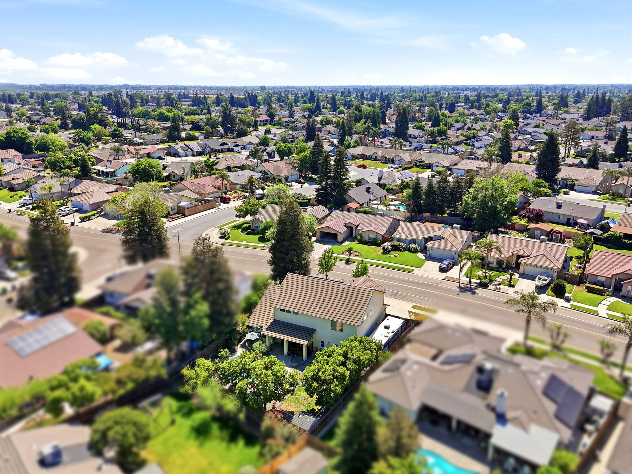 1240 Hillcrest Ave, Tulare, CA 93274