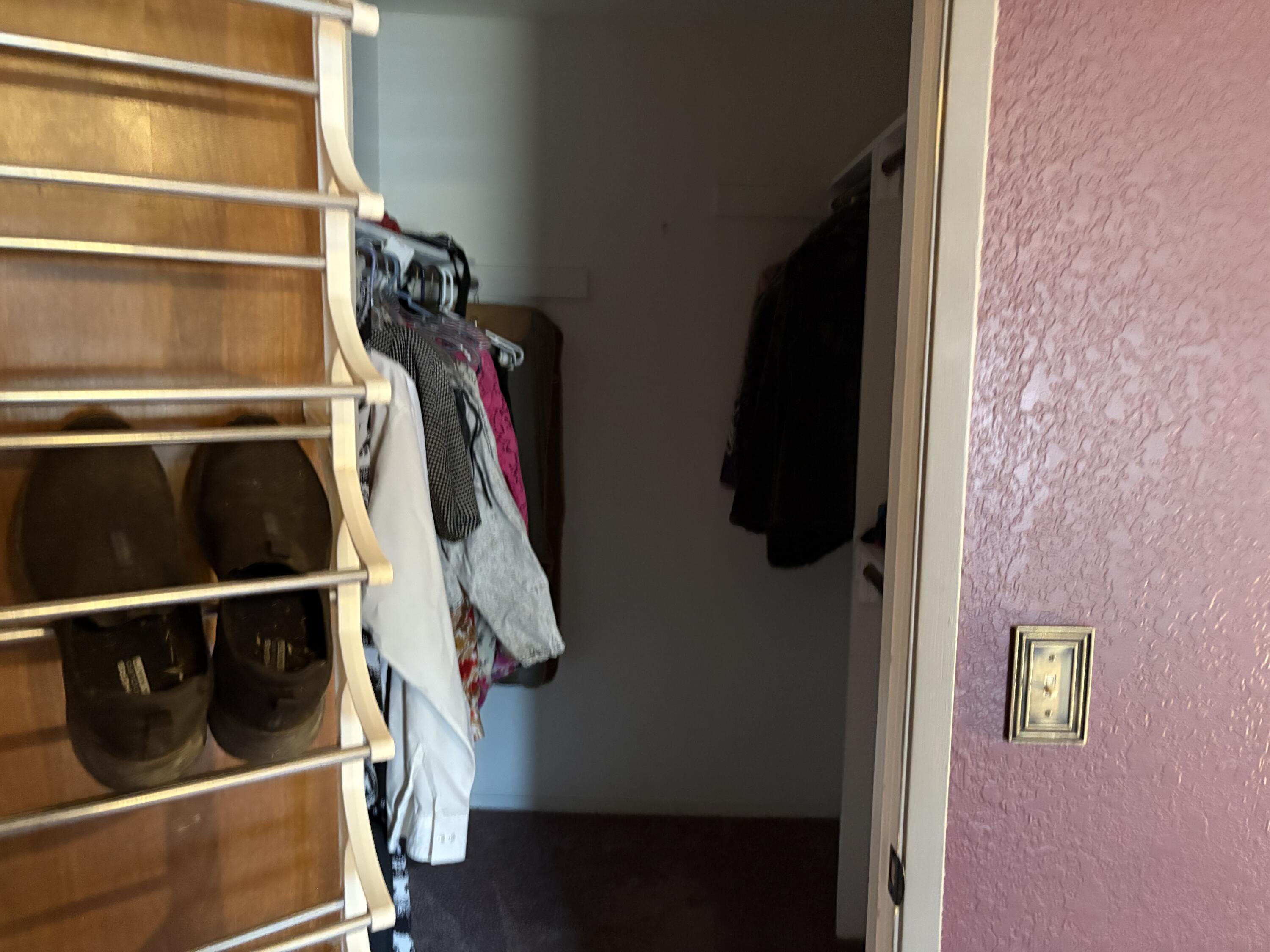 808 Vine St, Exeter, CA 93221