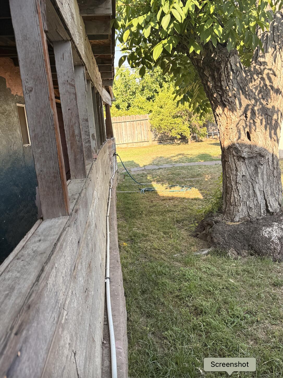 230 S Cottage St, Porterville, CA 93257