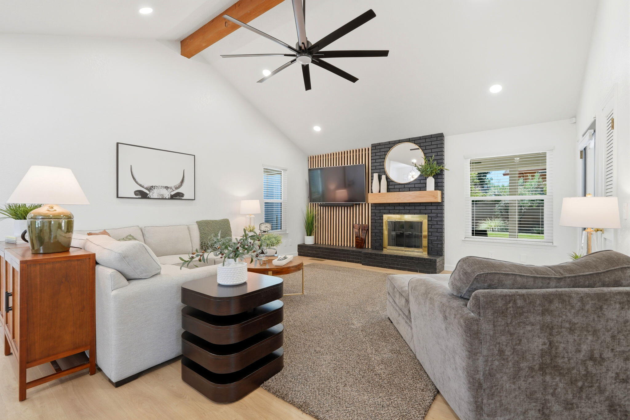 2181 N M, Tulare, CA 93274