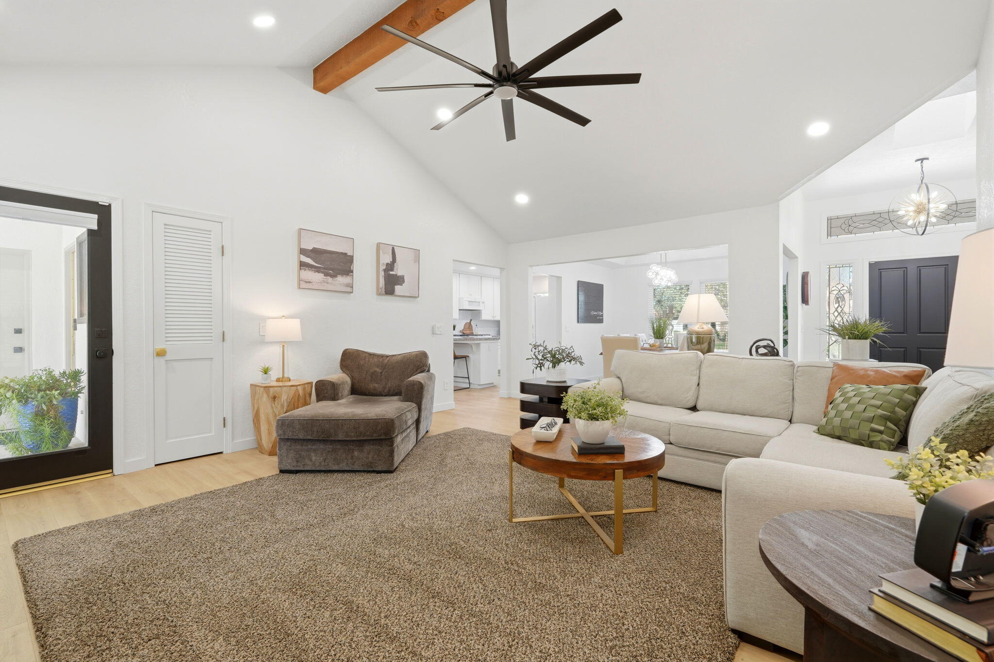 2181 N M, Tulare, CA 93274