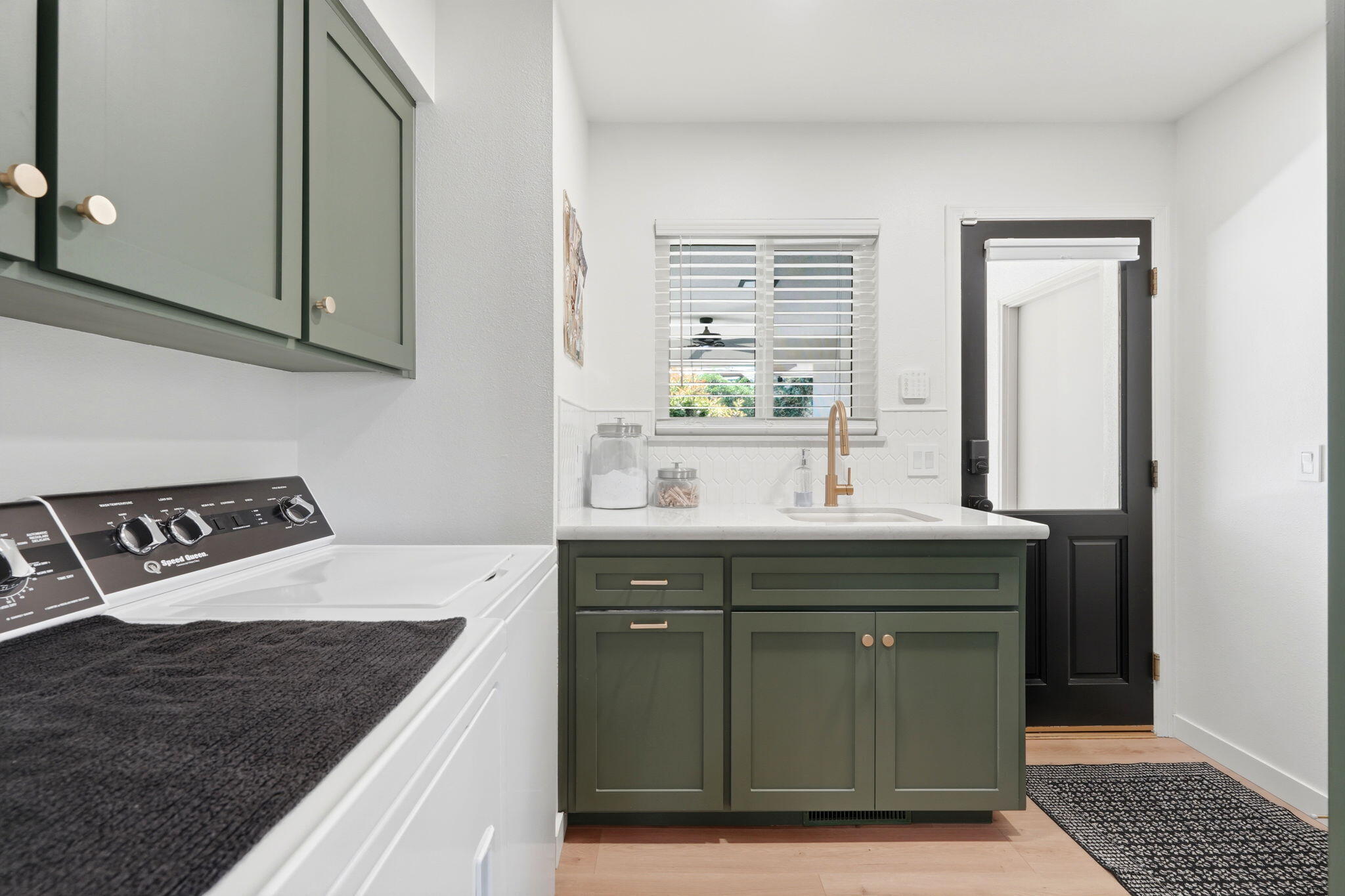 2181 N M, Tulare, CA 93274