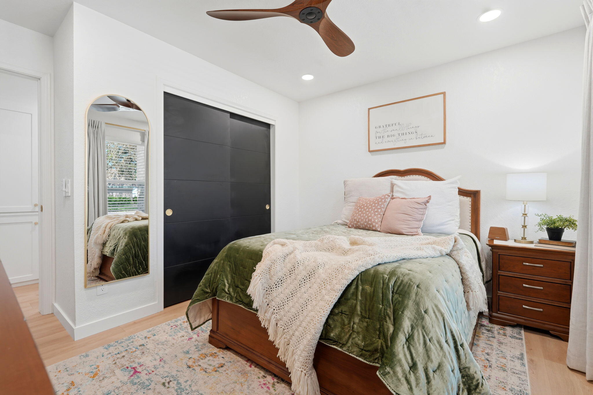 2181 N M, Tulare, CA 93274