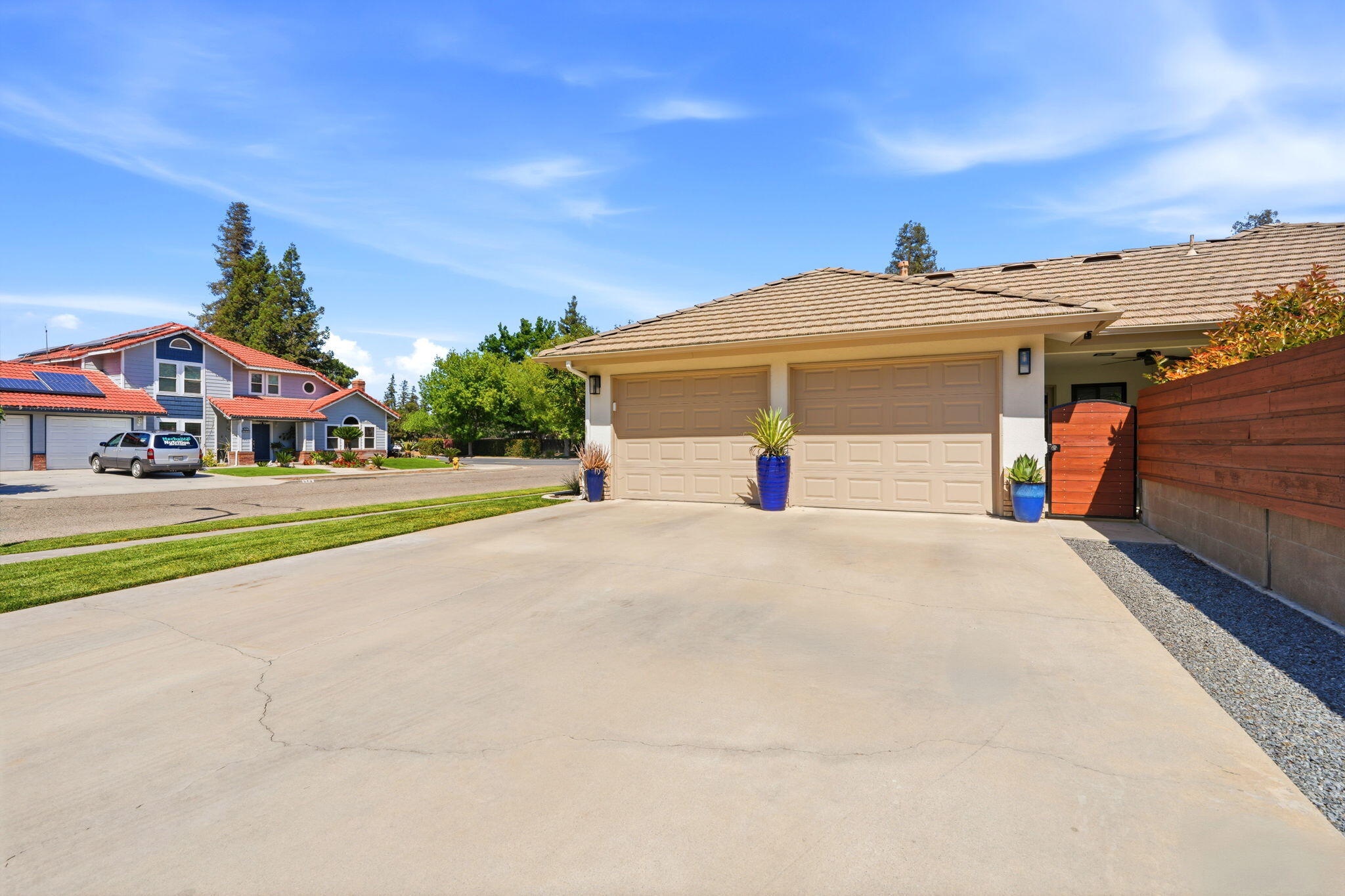 2181 N M, Tulare, CA 93274
