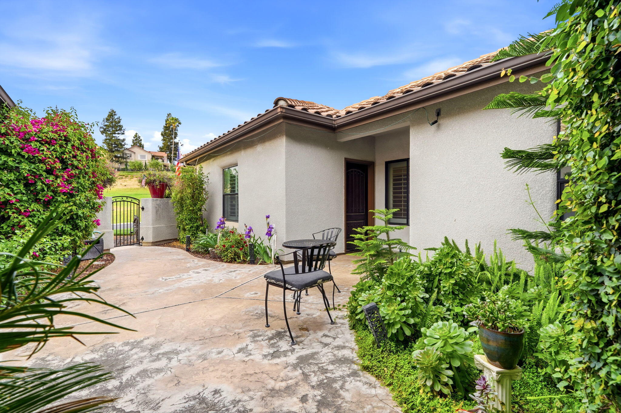 32815 Riverside Dr, Springville, CA 93265