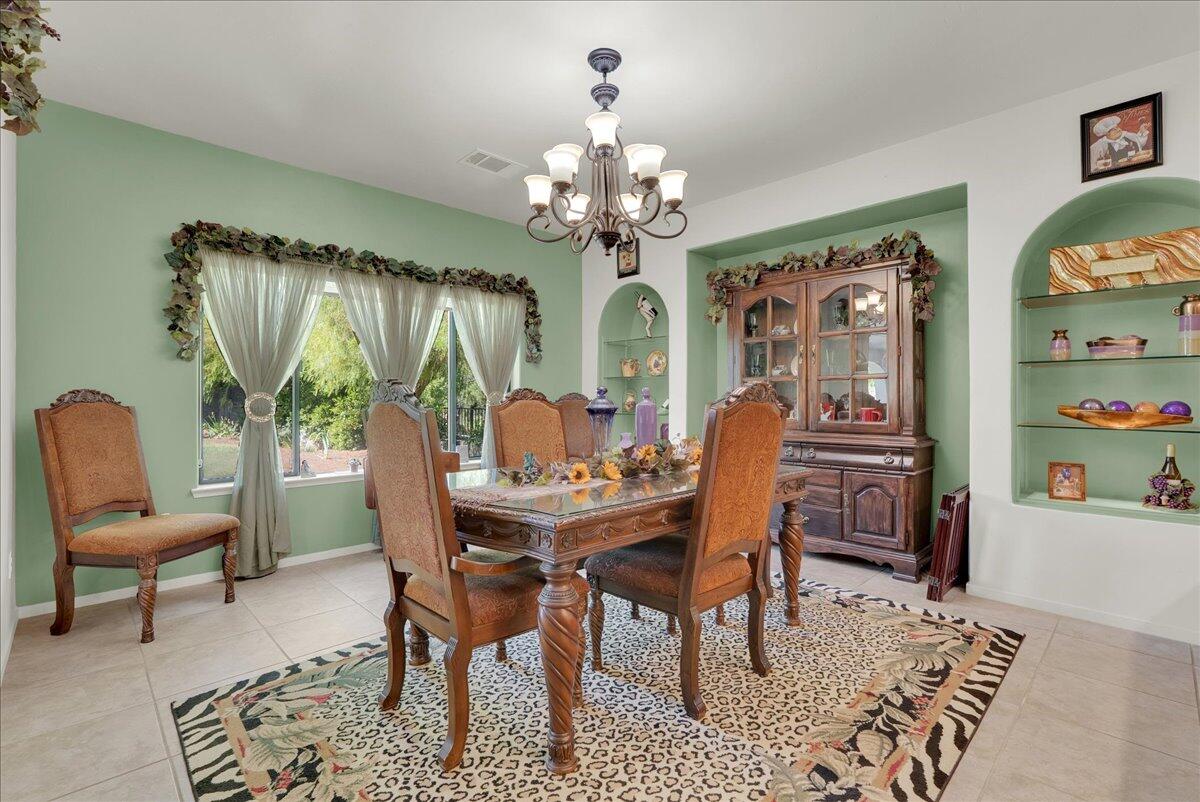 32815 Riverside Dr, Springville, CA 93265