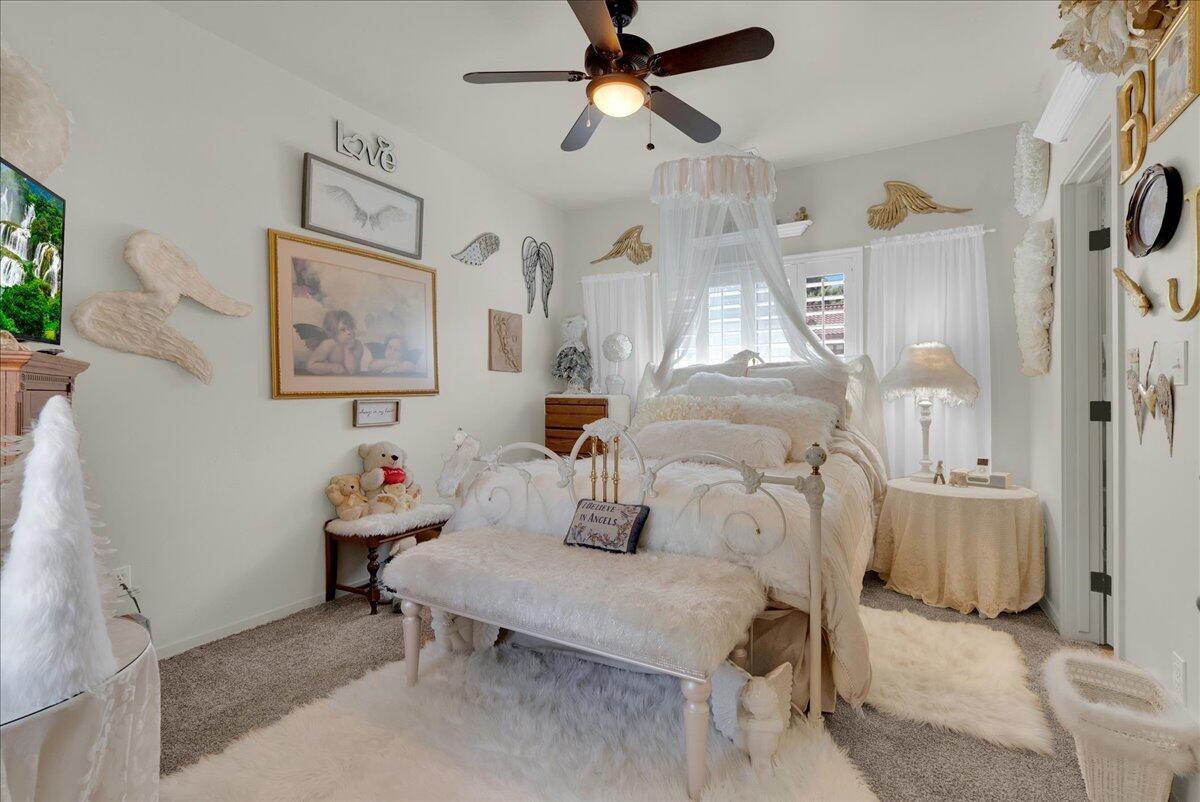 32815 Riverside Dr, Springville, CA 93265