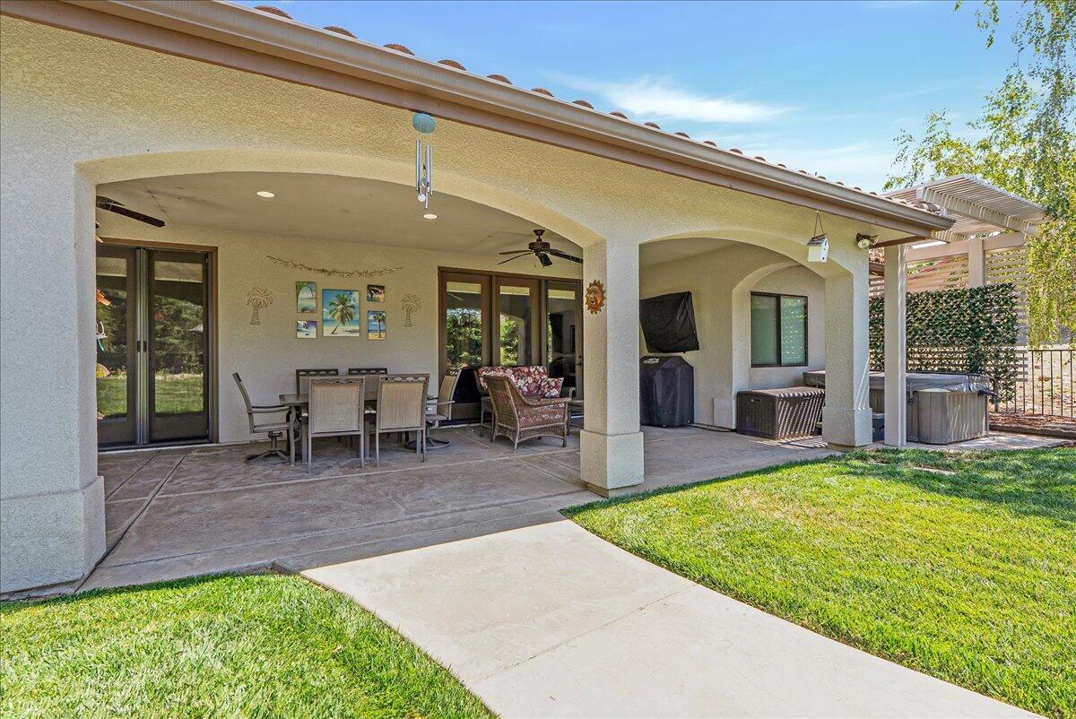 32815 Riverside Dr, Springville, CA 93265