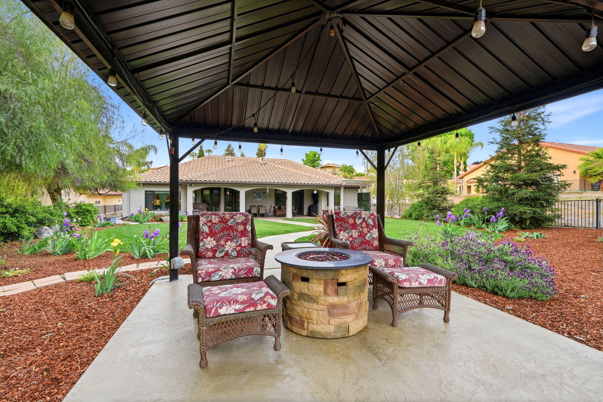 32815 Riverside Dr, Springville, CA 93265