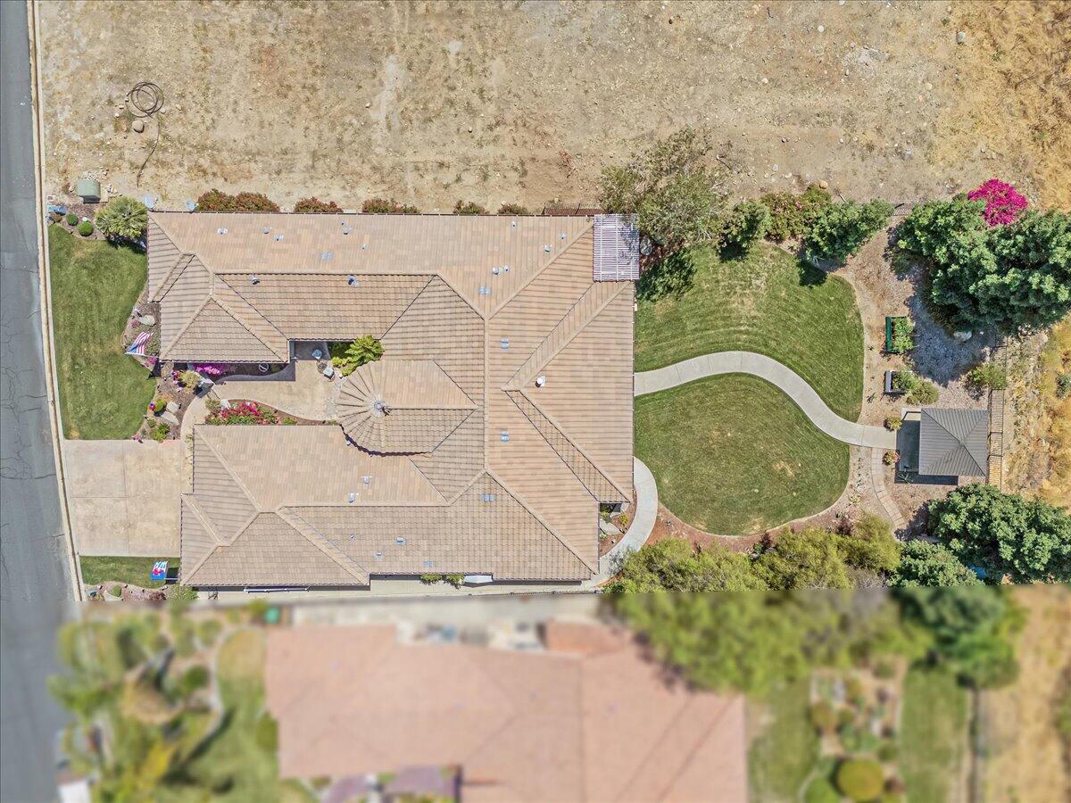 32815 Riverside Dr, Springville, CA 93265