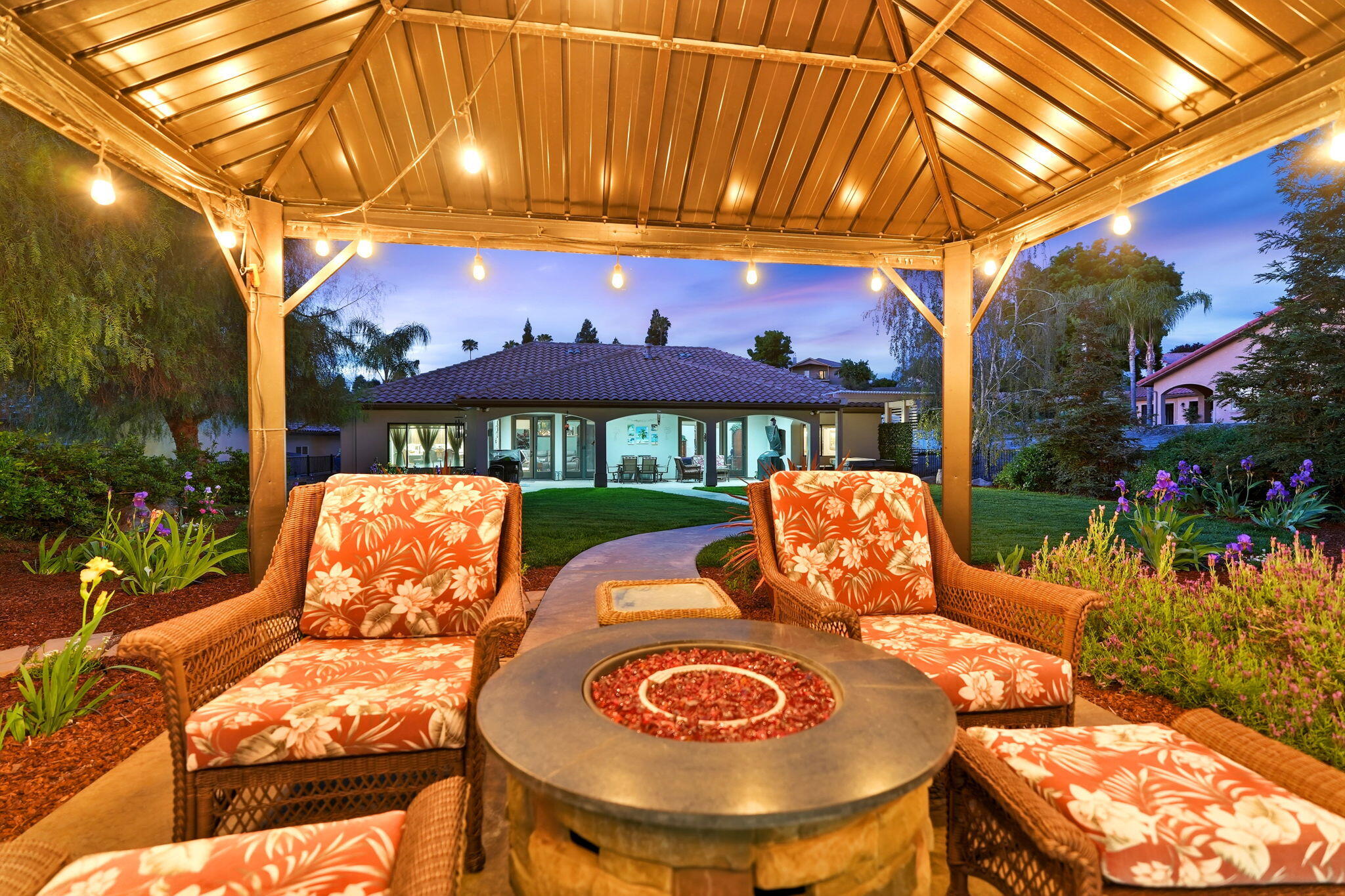 32815 Riverside Dr, Springville, CA 93265