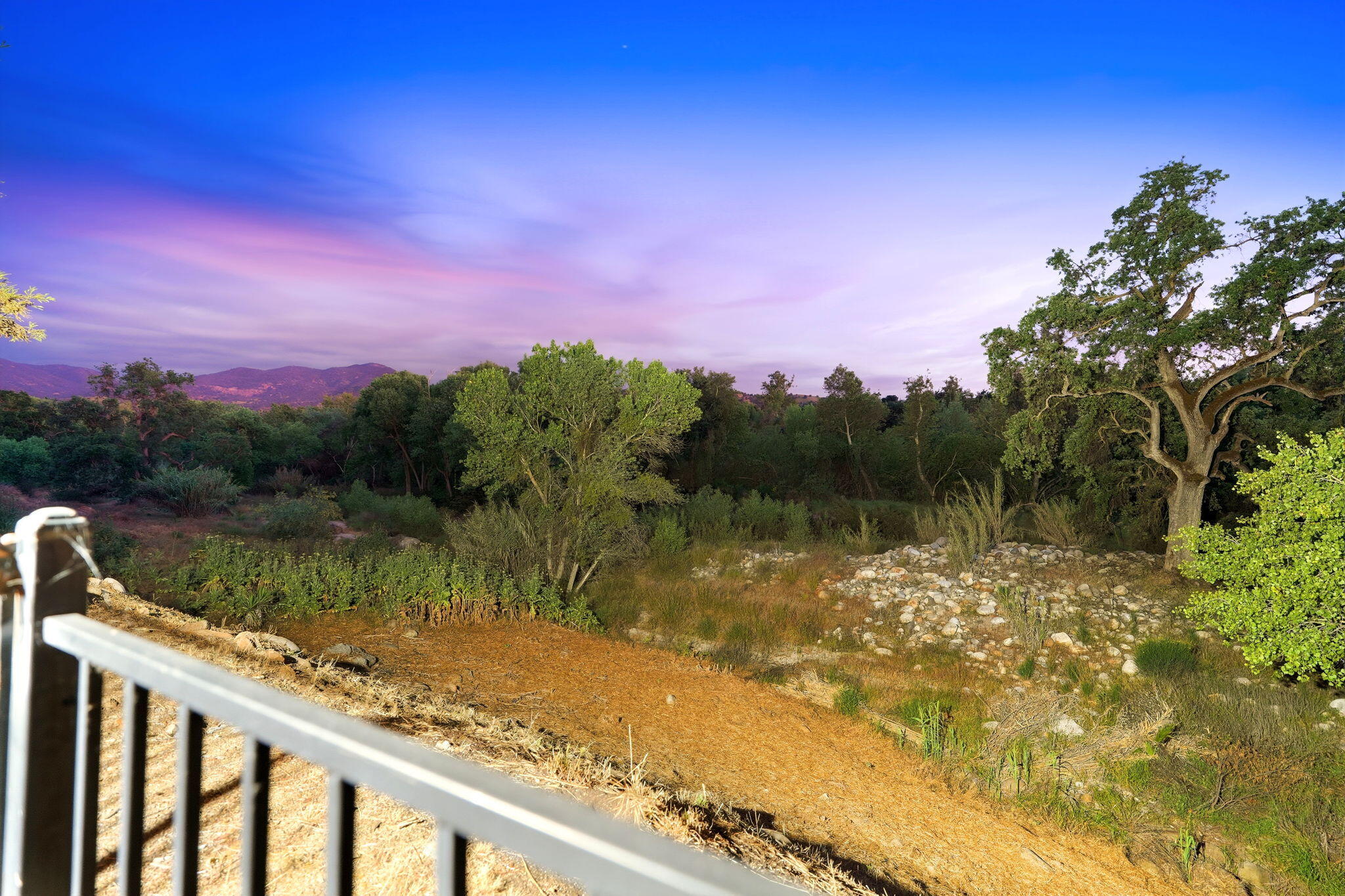 32815 Riverside Dr, Springville, CA 93265