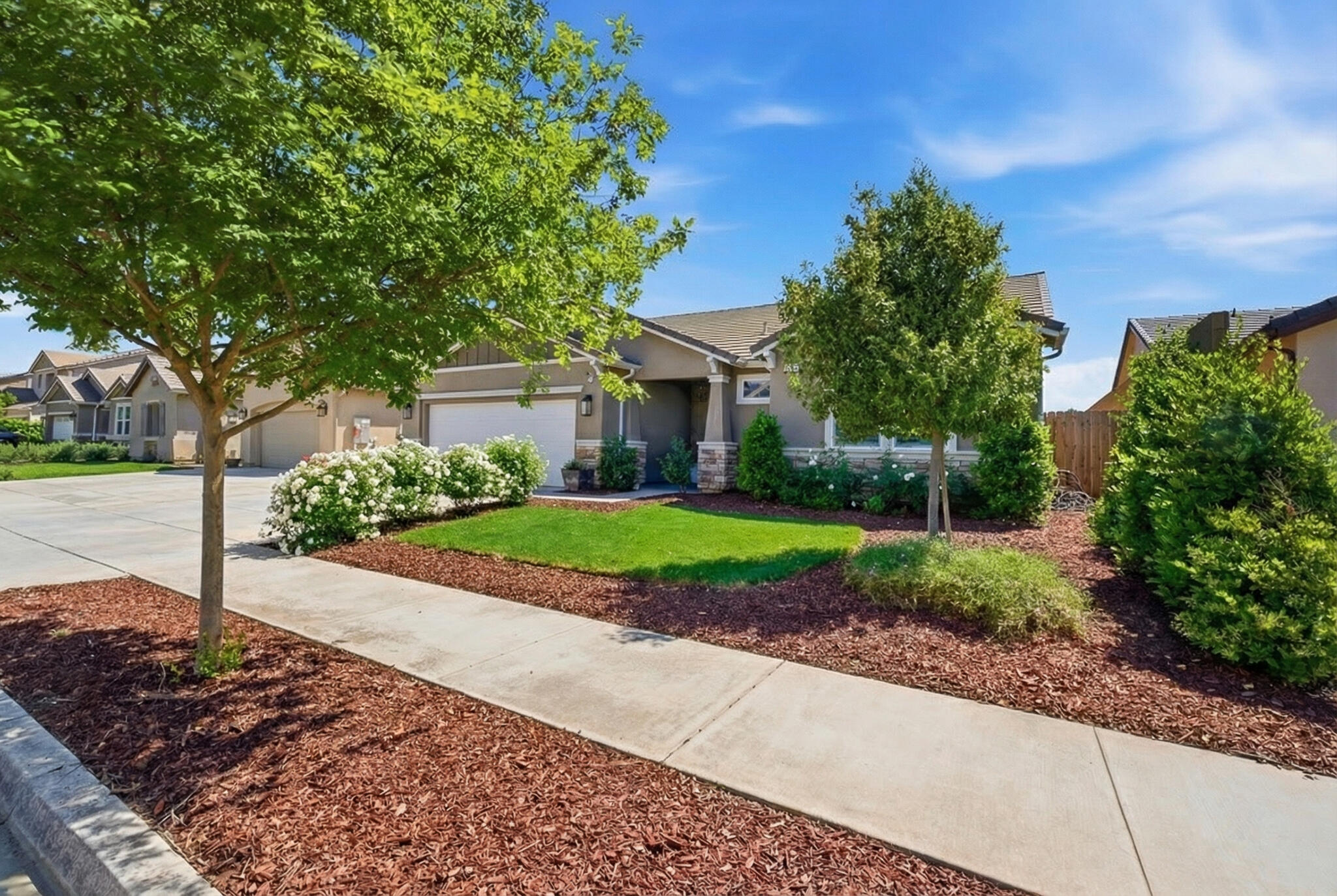 6337 W Elowin Ave, Visalia, CA 93291