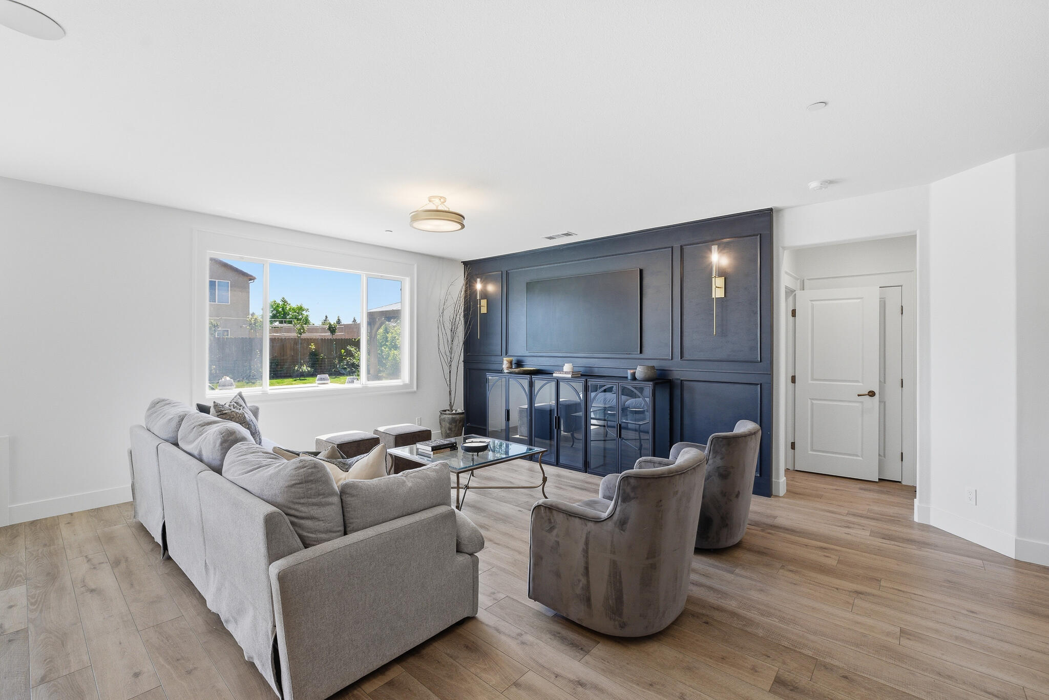 6337 W Elowin Ave, Visalia, CA 93291