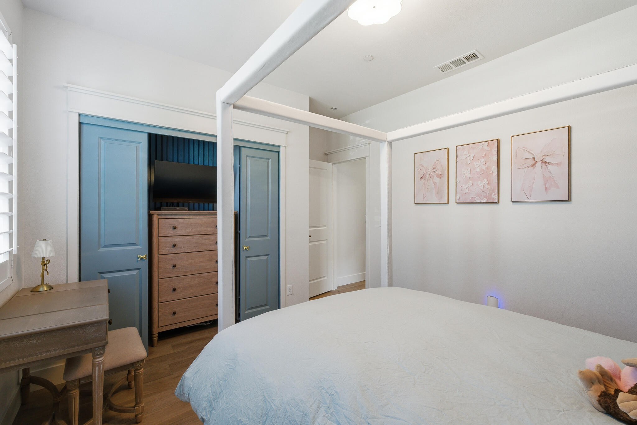 6337 W Elowin Ave, Visalia, CA 93291