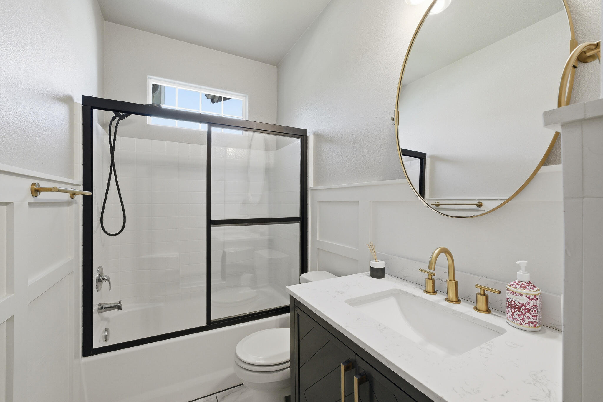 6337 W Elowin Ave, Visalia, CA 93291