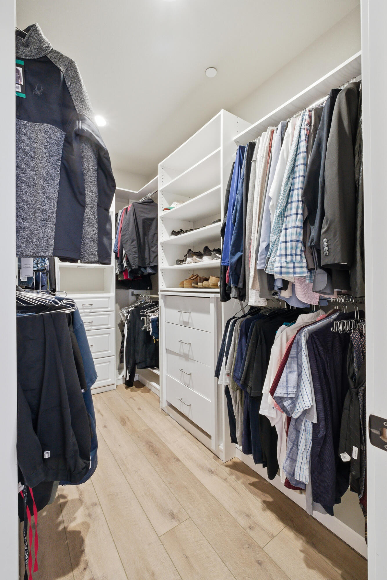 6337 W Elowin Ave, Visalia, CA 93291