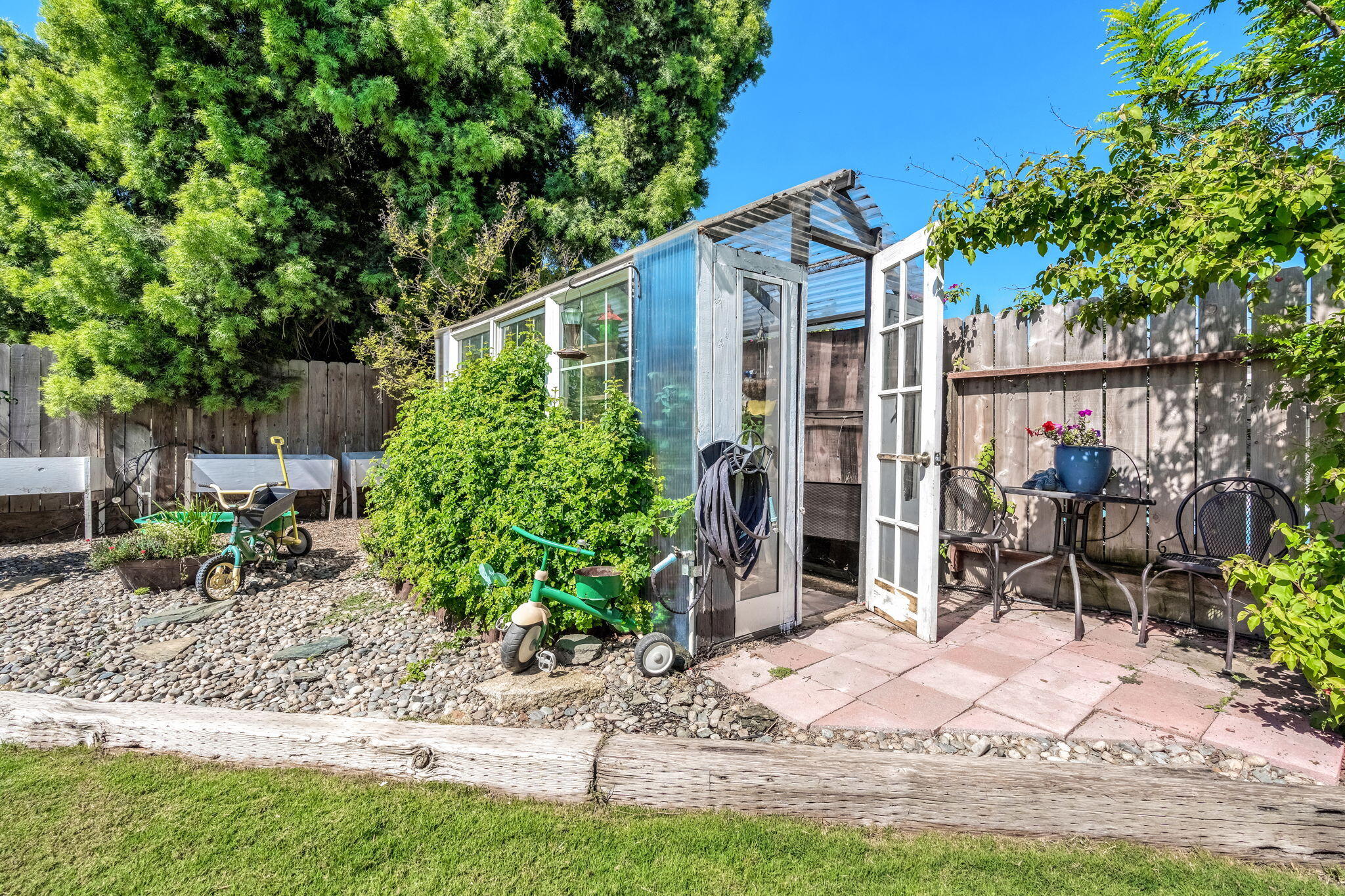 3444 W Coppola Ave, Visalia, CA 93277
