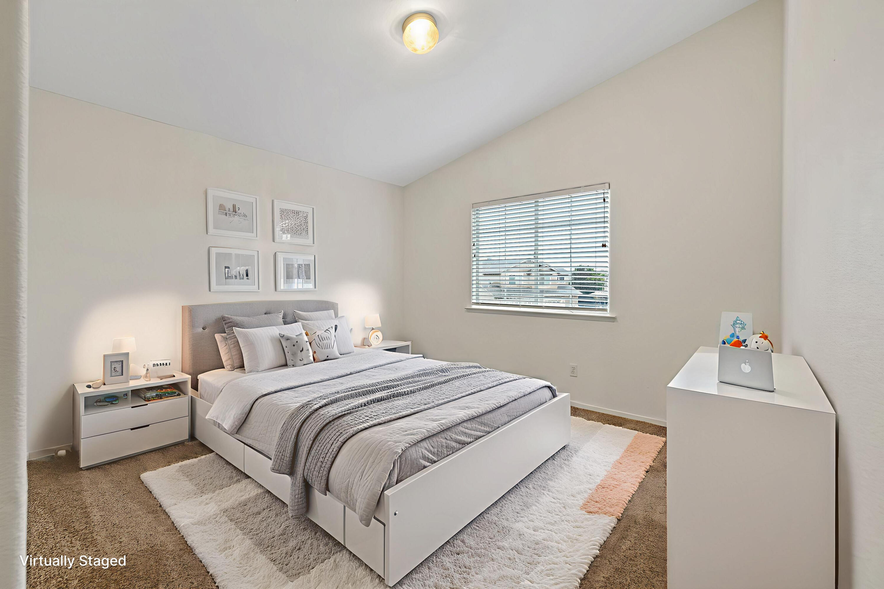 3232 N Zion Cir, Hanford, CA 93230