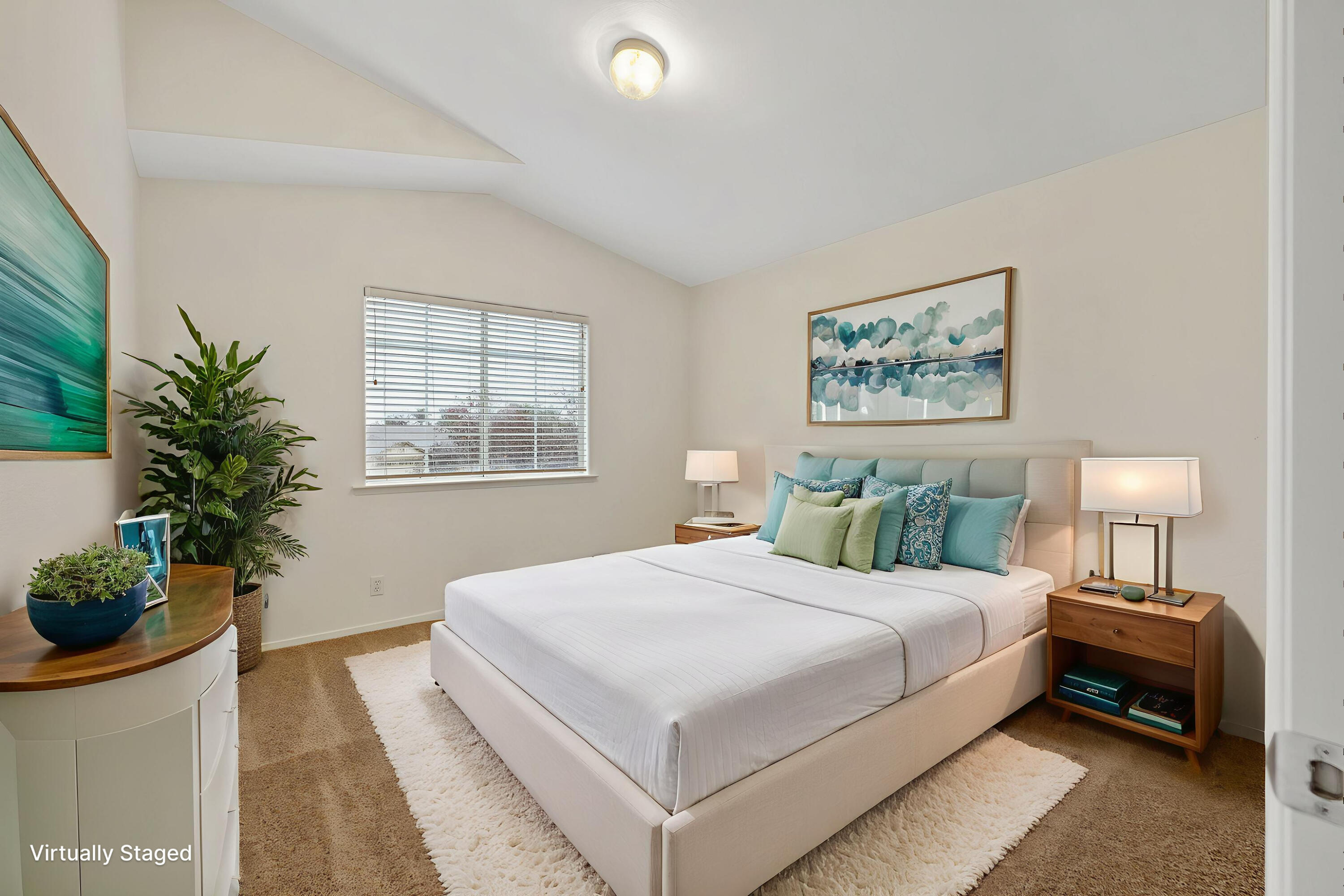 3232 N Zion Cir, Hanford, CA 93230