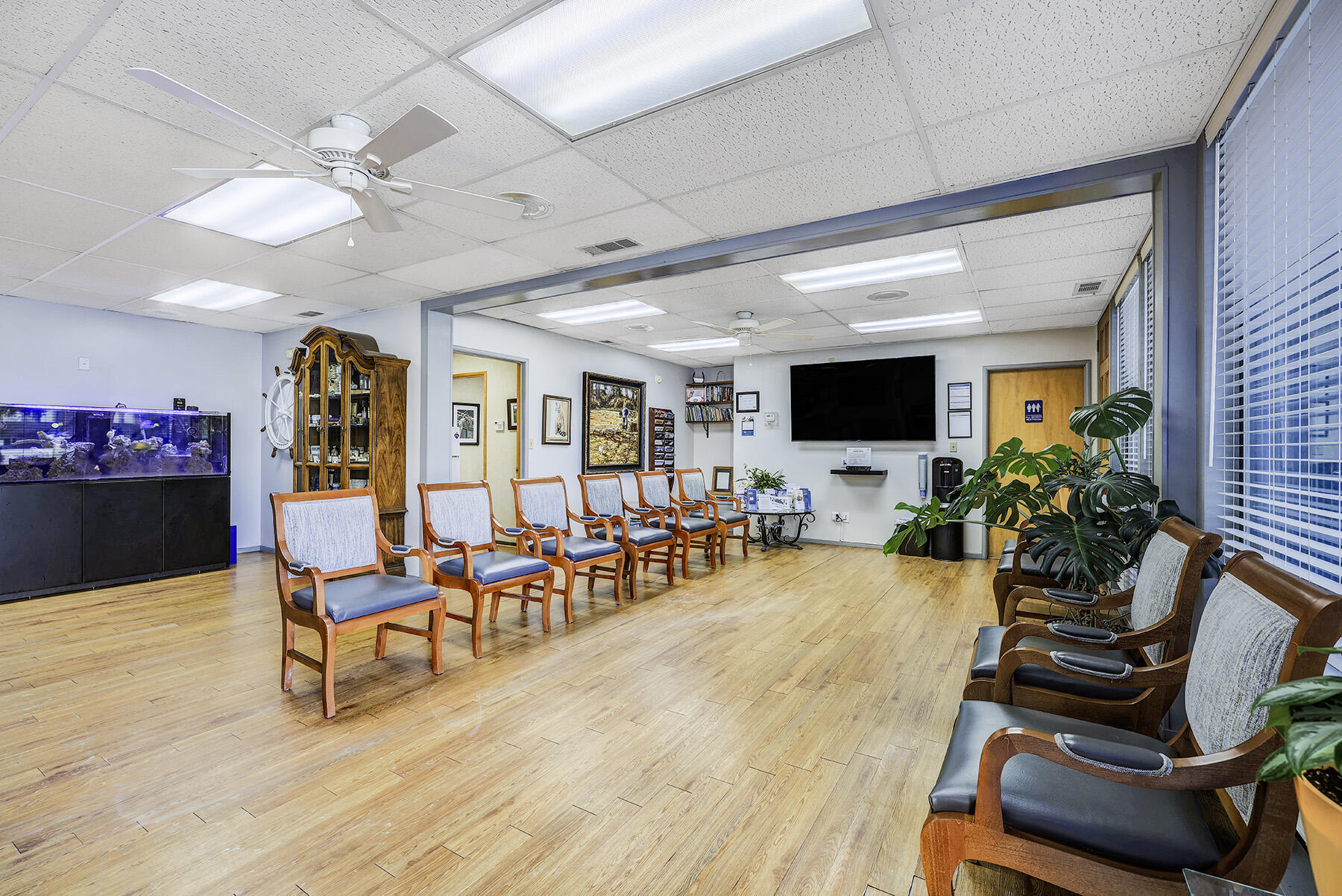 306 N Conyer St, Visalia, CA 93291