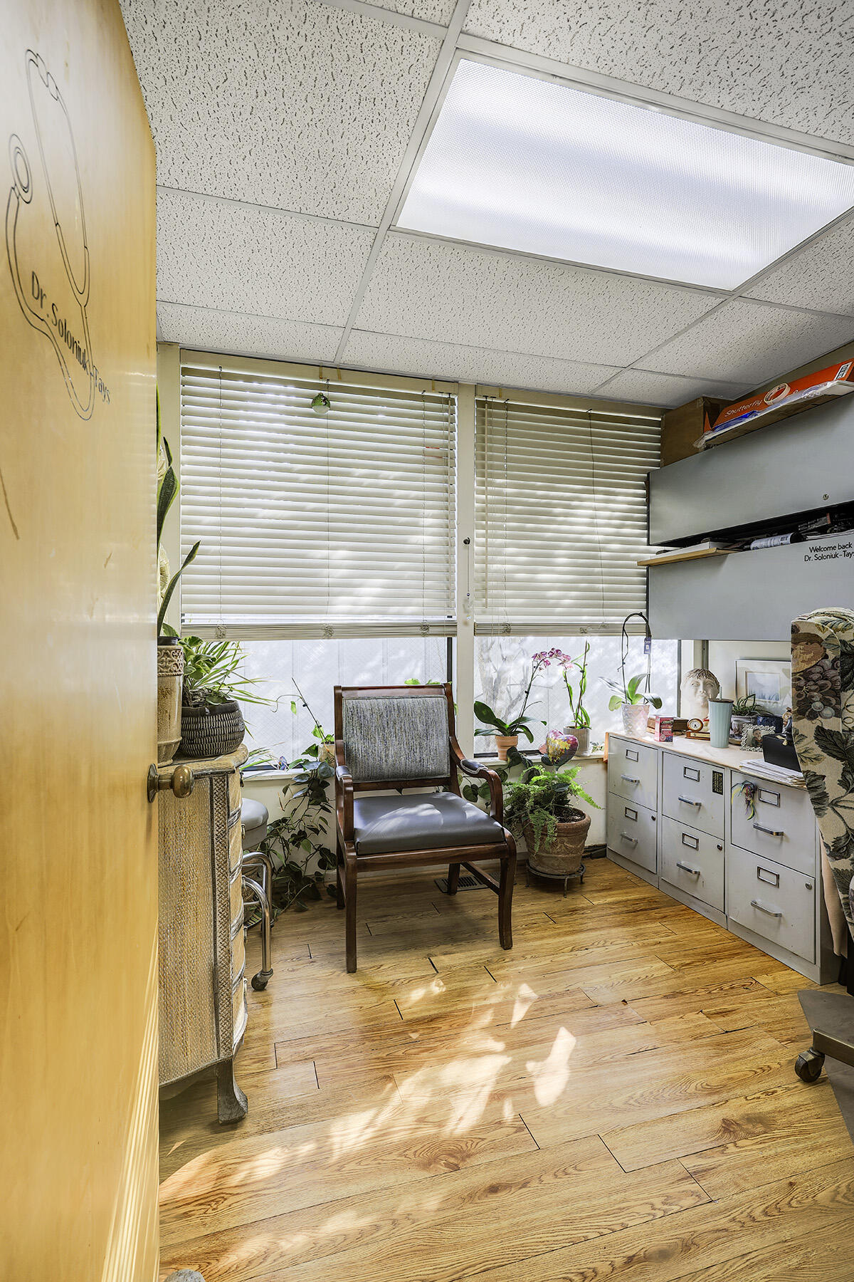 306 N Conyer St, Visalia, CA 93291