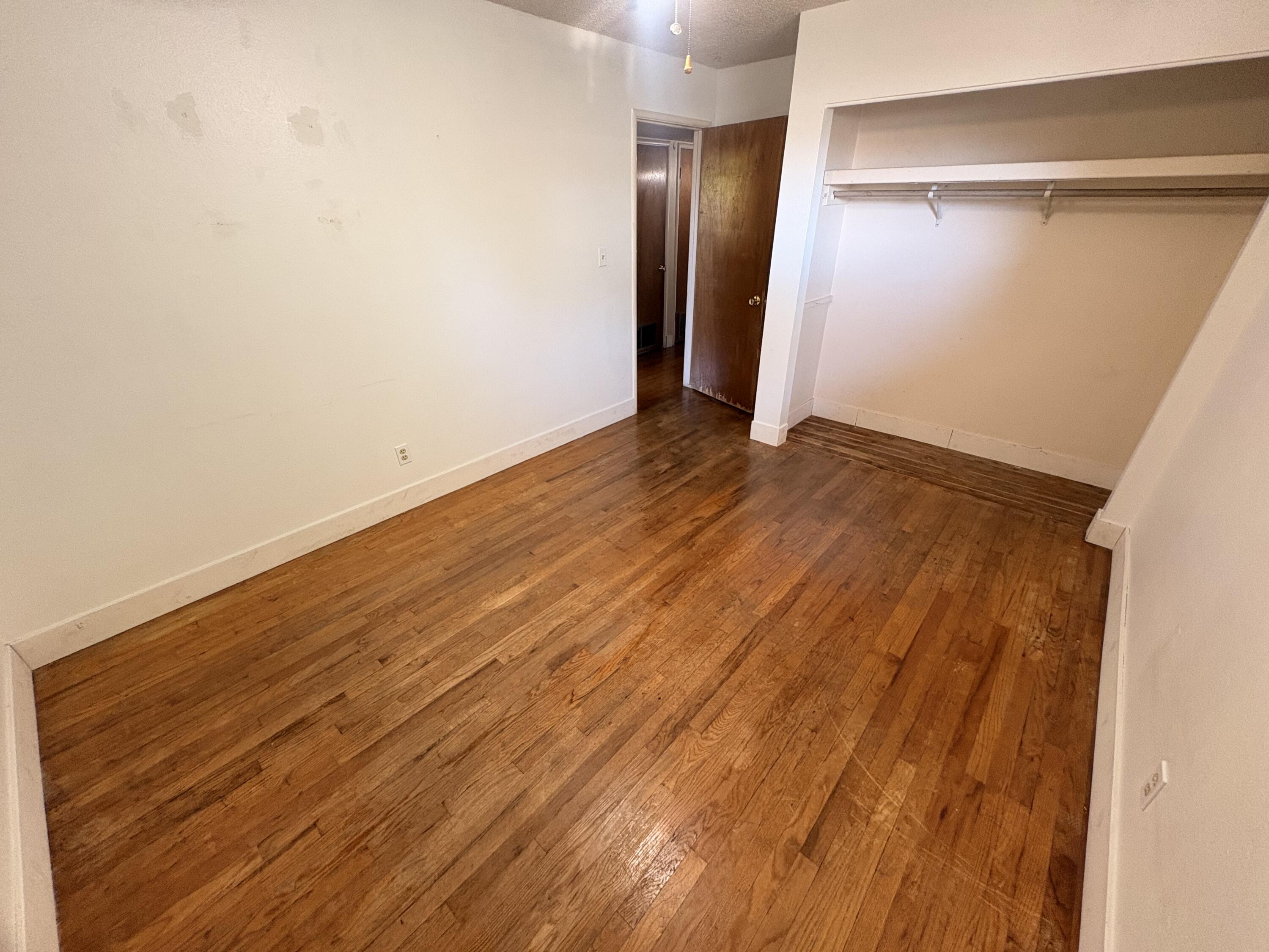 1515 W Cambridge Ave, Visalia, CA 93277