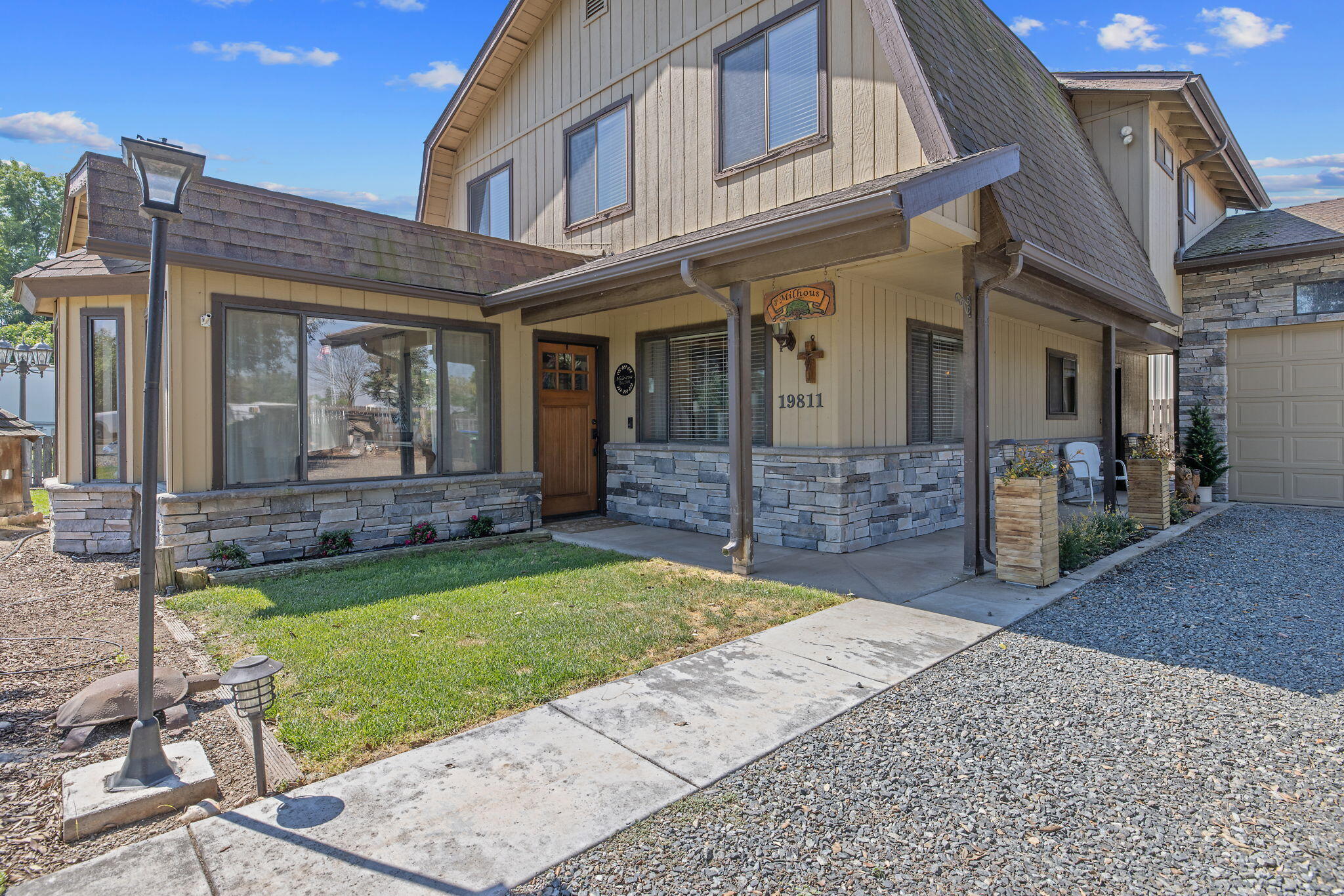 19811 S Rd 188, Strathmore, CA 93267