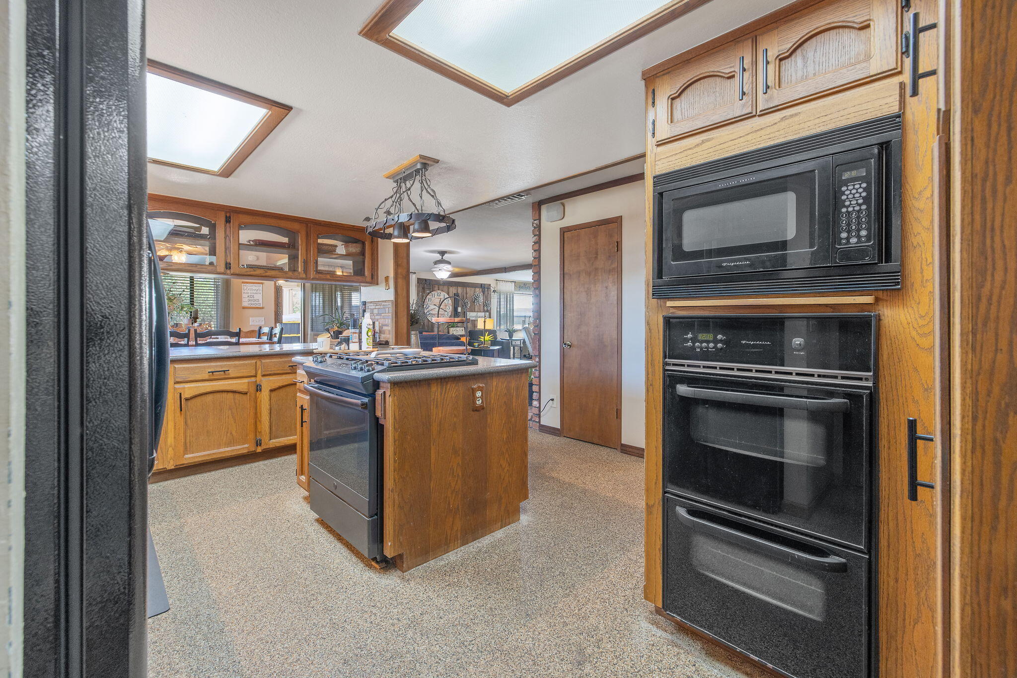 19811 S Rd 188, Strathmore, CA 93267