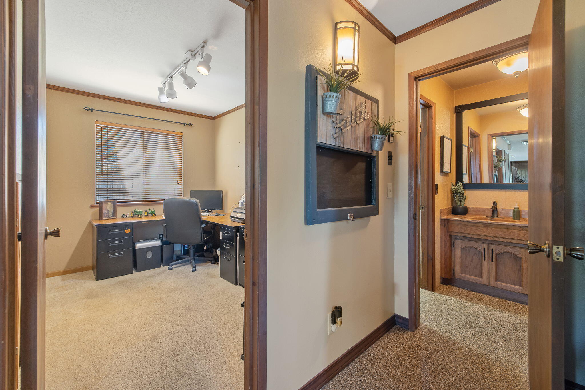 19811 S Rd 188, Strathmore, CA 93267