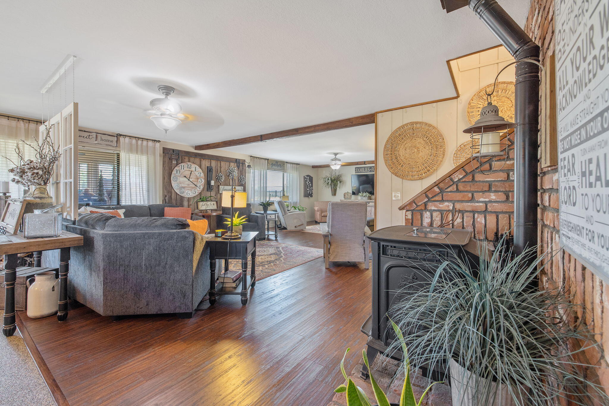 19811 S Rd 188, Strathmore, CA 93267